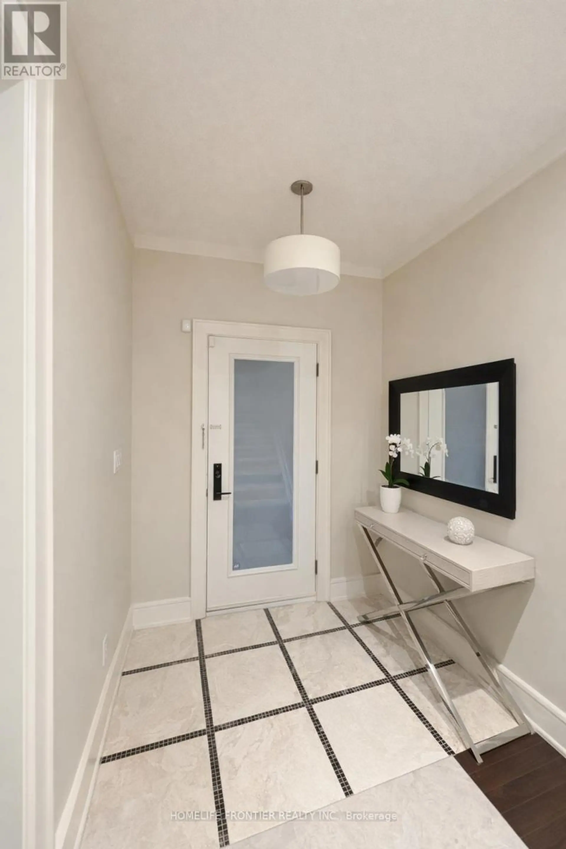38 HENDERSON AVENUE - Image 2