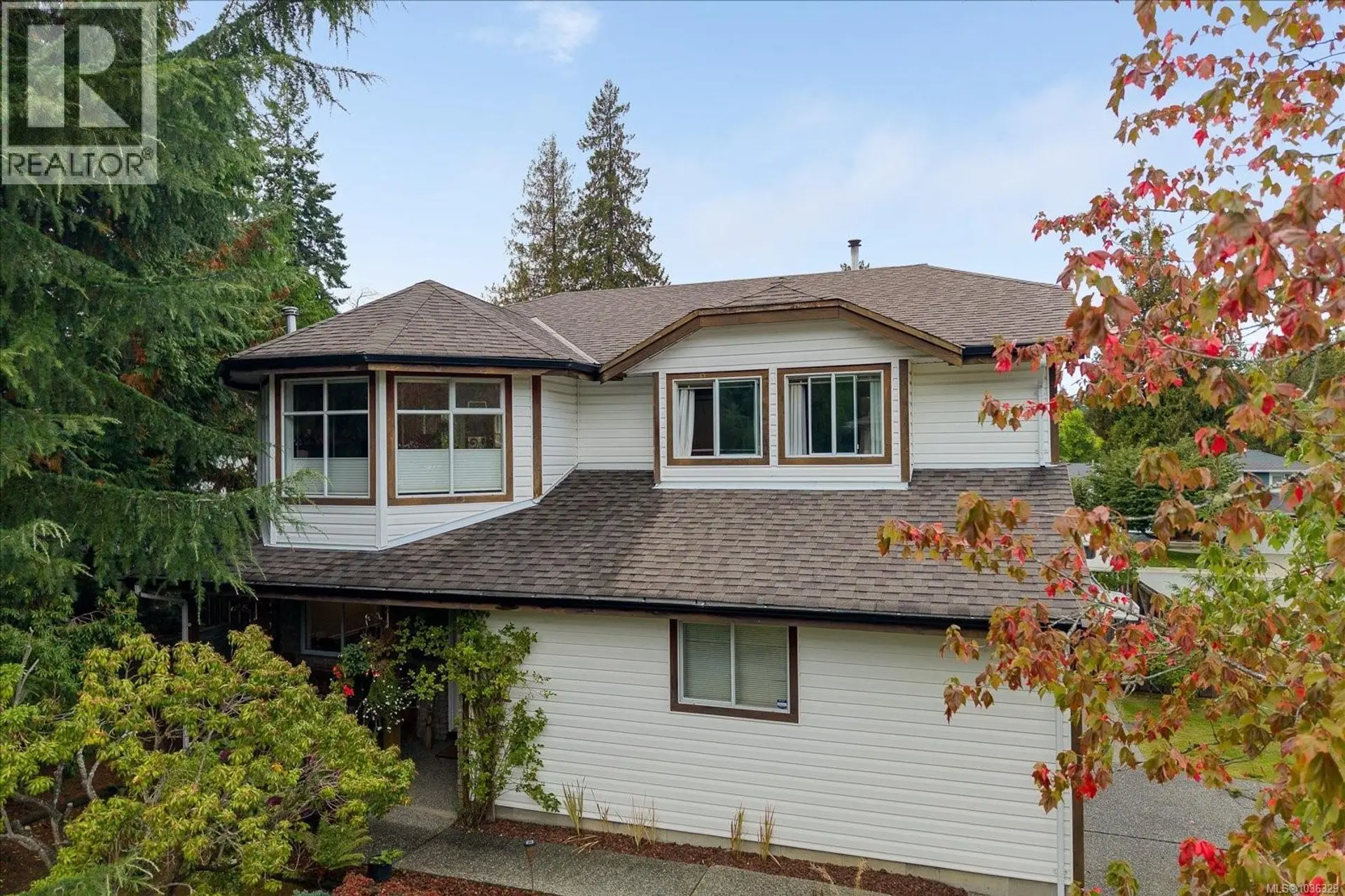 Property at 5853 Tweedsmuir Cres, Nanaimo, BC