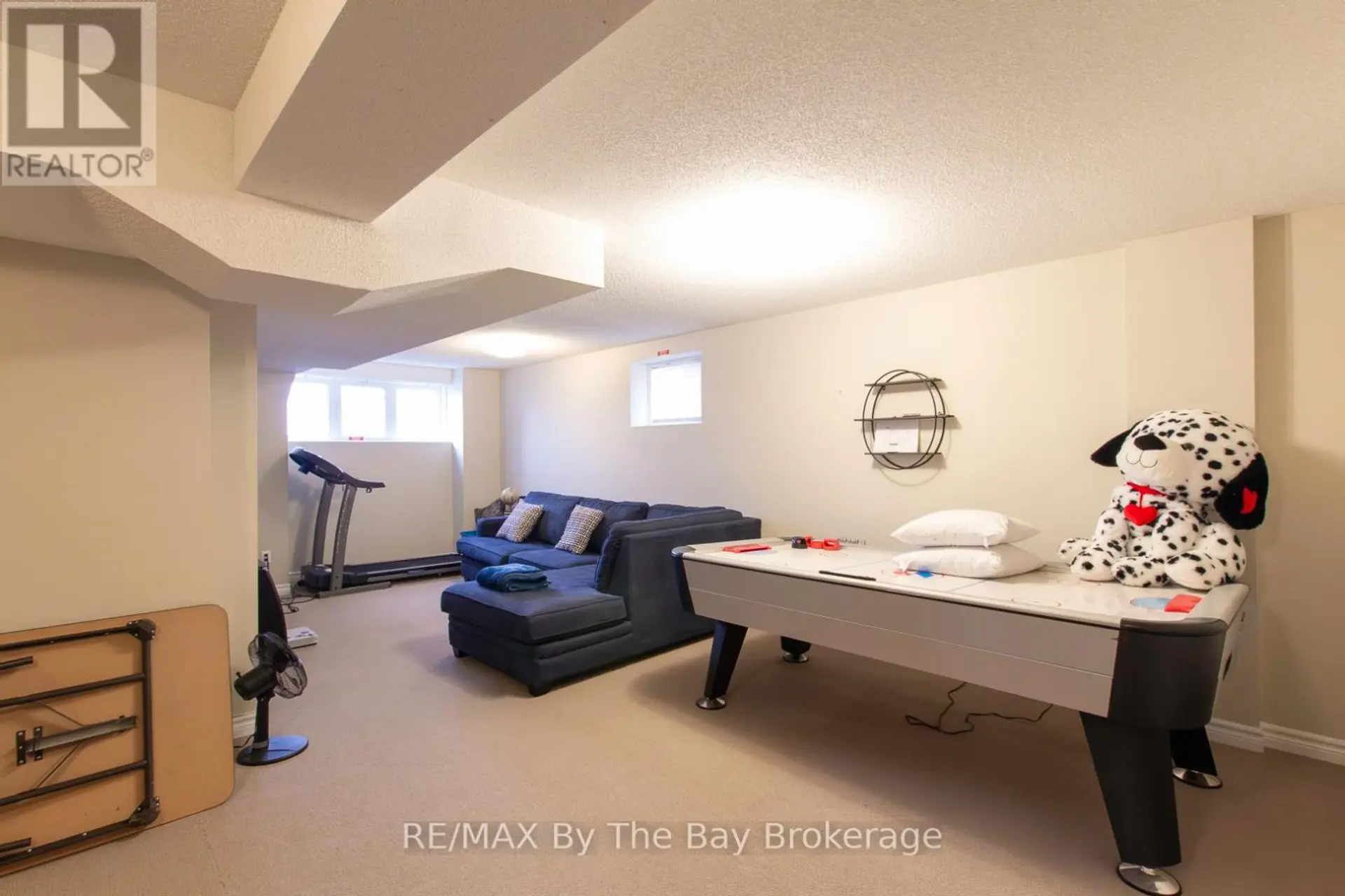 48 ROSE VALLEY WAY - Image 9