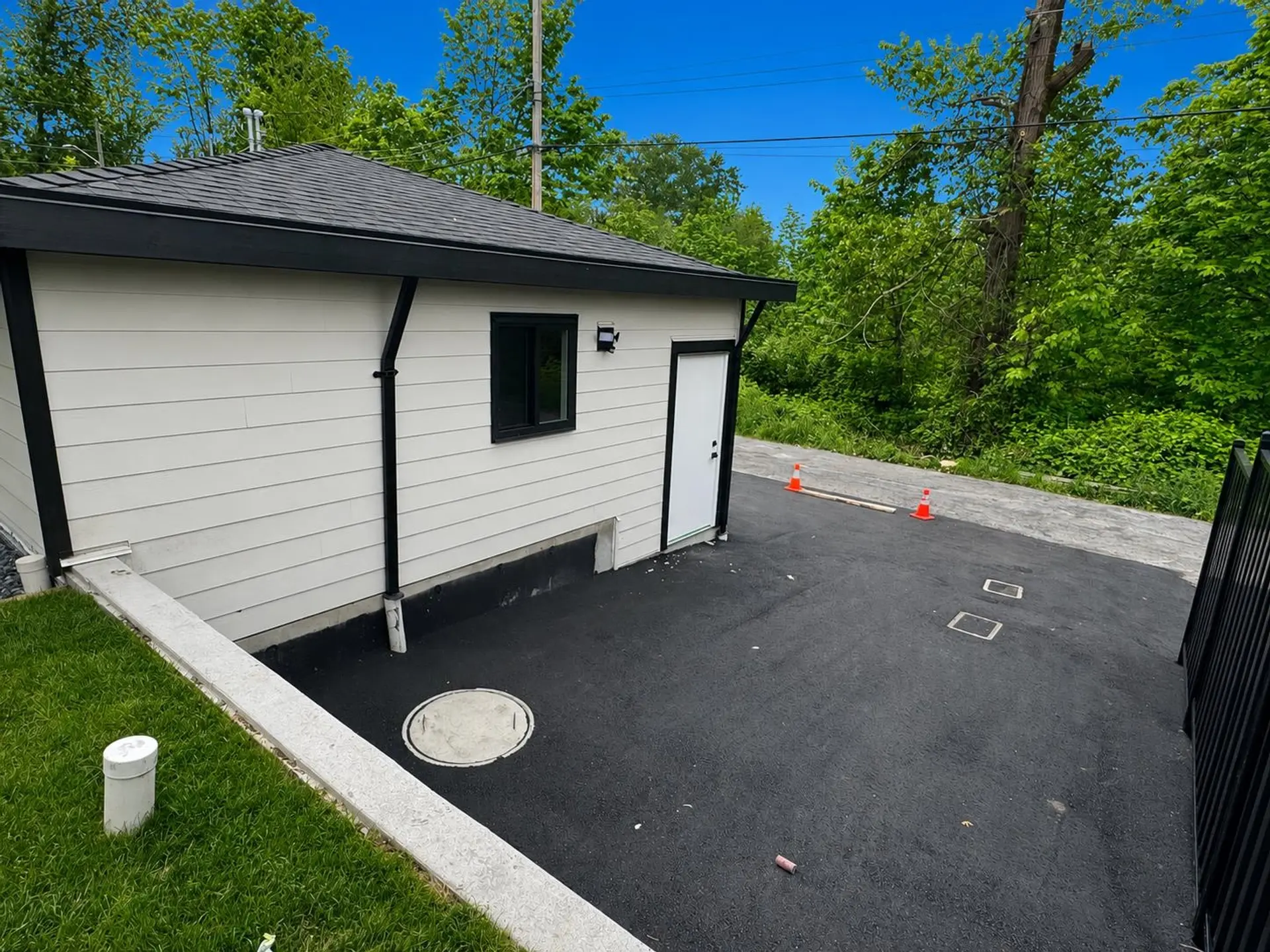 #2 6037 Service Street - Image 4