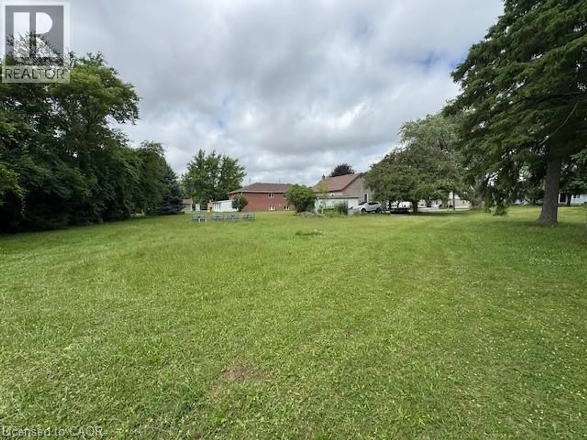 9 LIBERTY Drive - Image 2