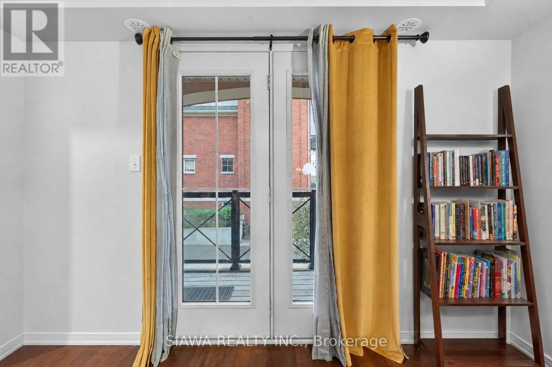 #22 2450 POST ROAD - Image 19