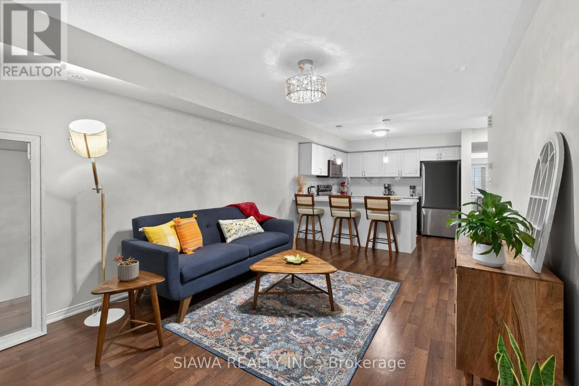 #22 2450 POST ROAD - Image 4