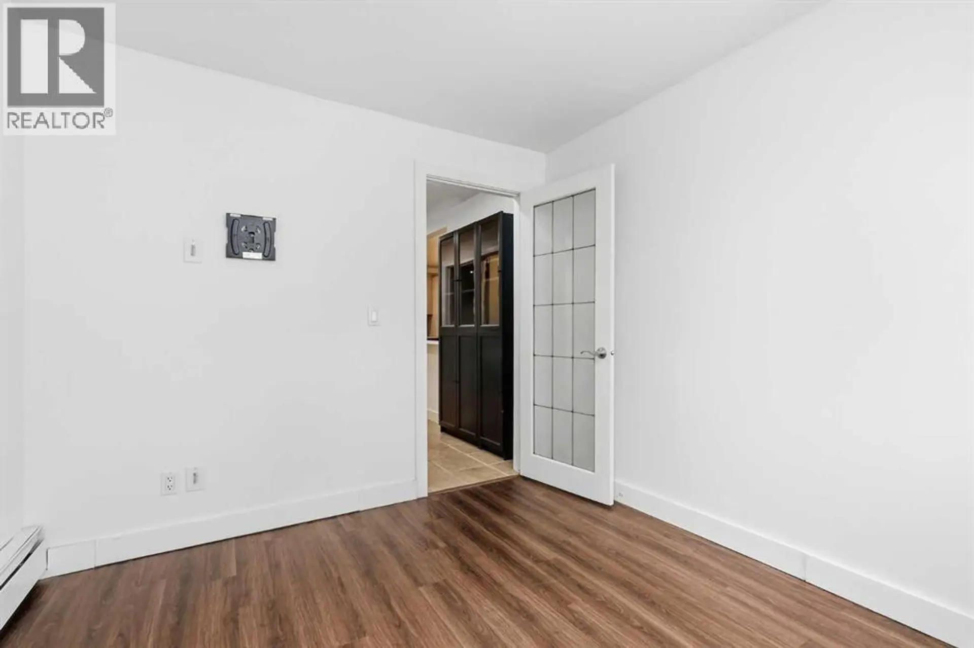 #107 717 4A Street NE - Image 12