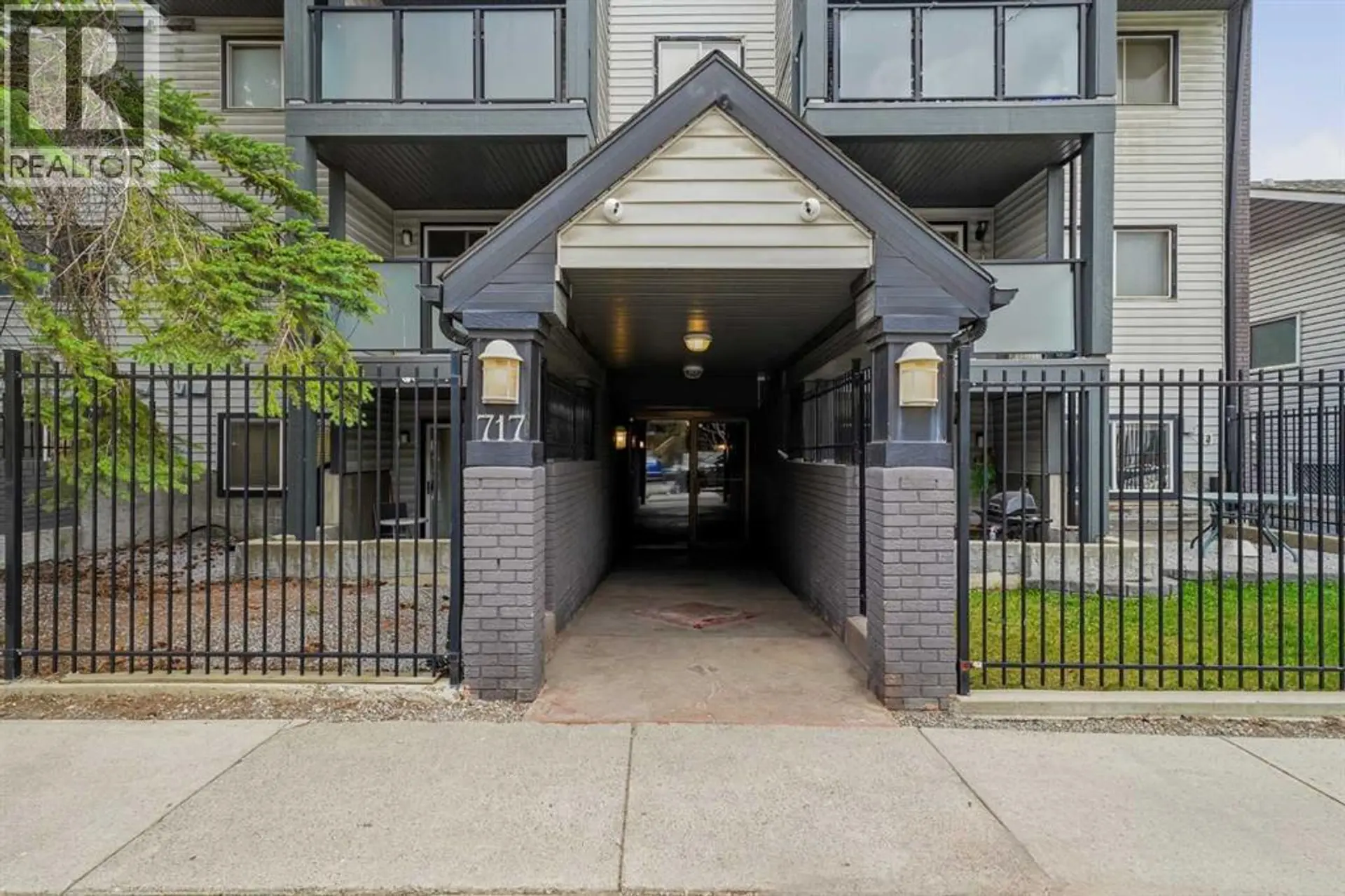 #107 717 4A Street NE - Image 17