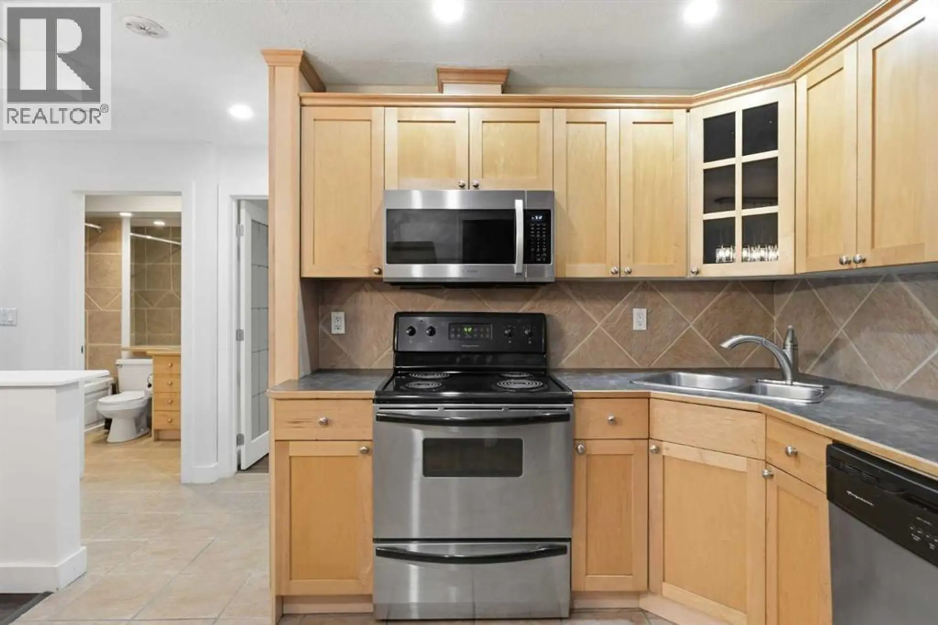 #107 717 4A Street NE - Image 5