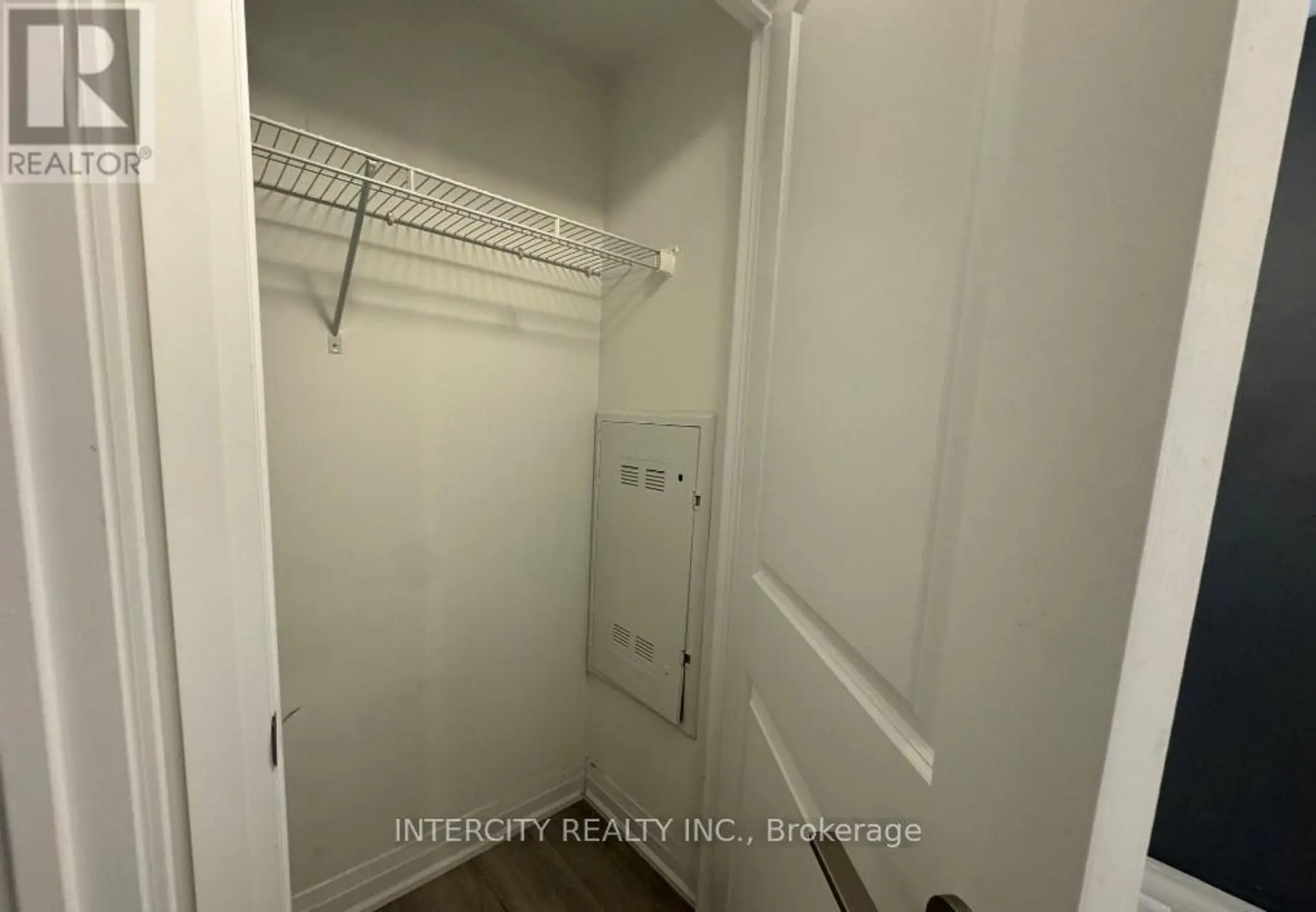 #138 85 ATTMAR DRIVE - Image 11