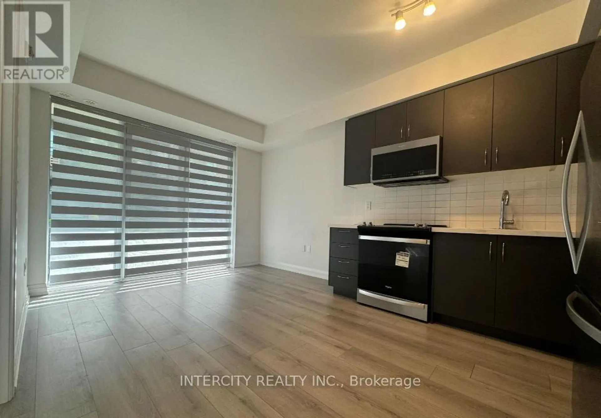 #138 85 ATTMAR DRIVE - Image 6