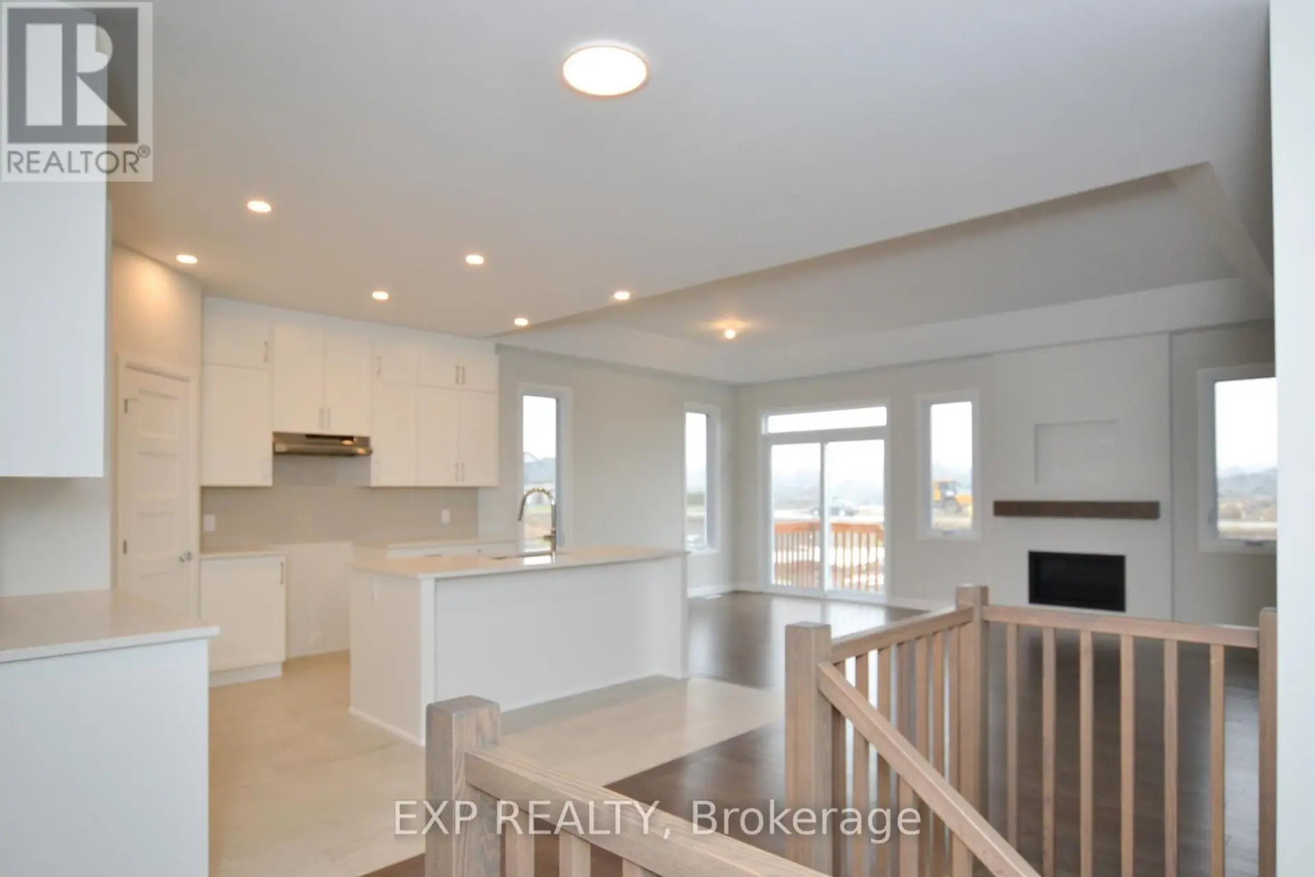 310 TURQUOISE STREET - Image 4