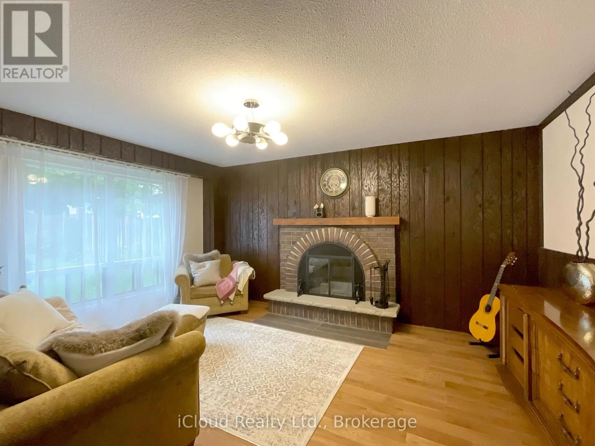 73 WRIGHT CRESCENT - Image 3