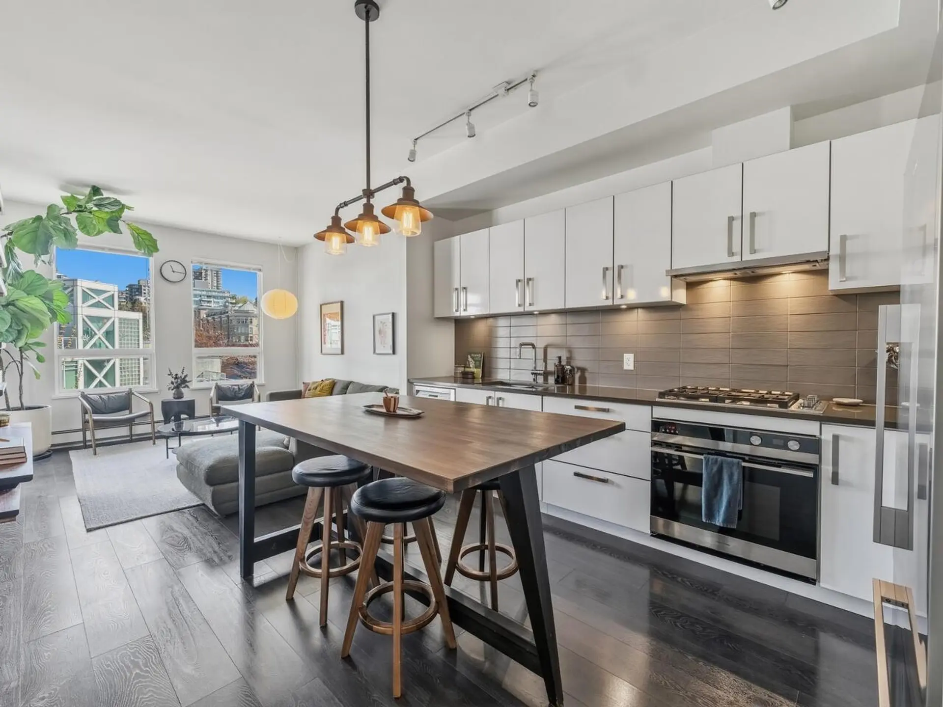 Property at #408 105 W 2nd Street, North Vancouver, BC