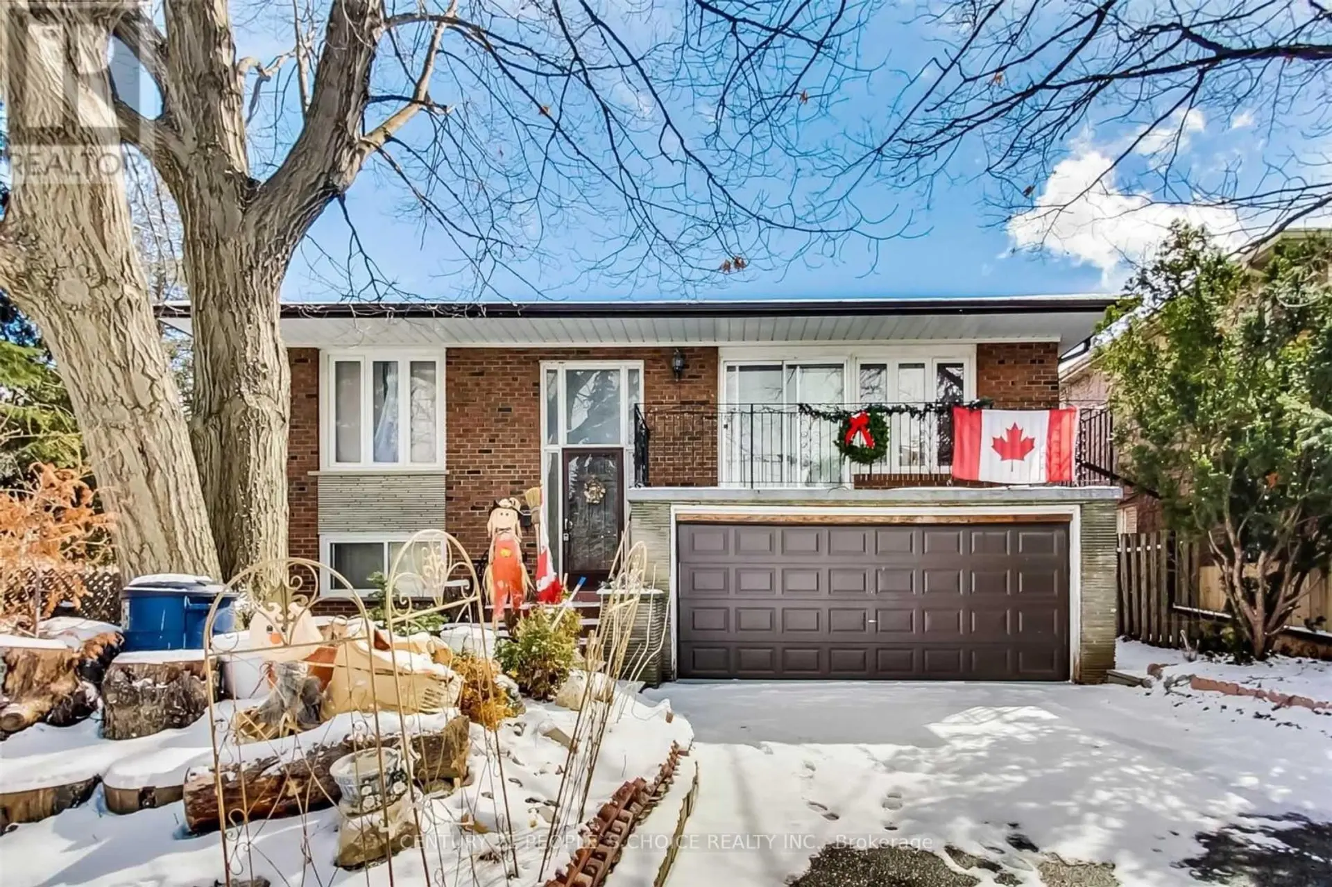 7 RIVERSIDE DRIVE - Image 1