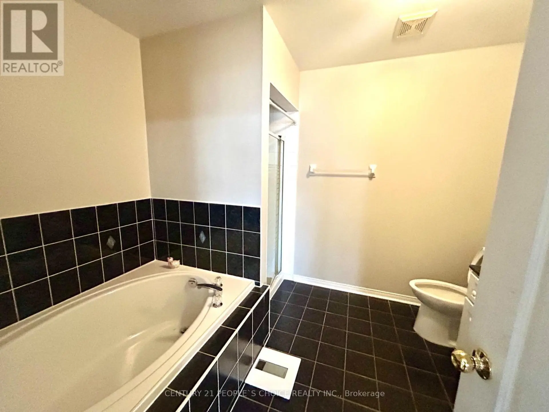21 CORDGRASS CRESCENT - Image 13