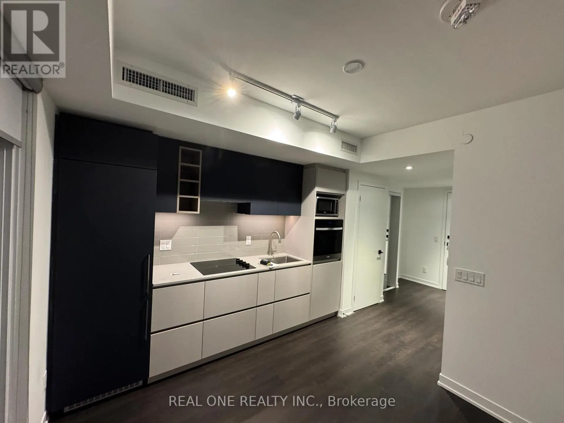 #3012 319 JARVIS STREET - Image 3