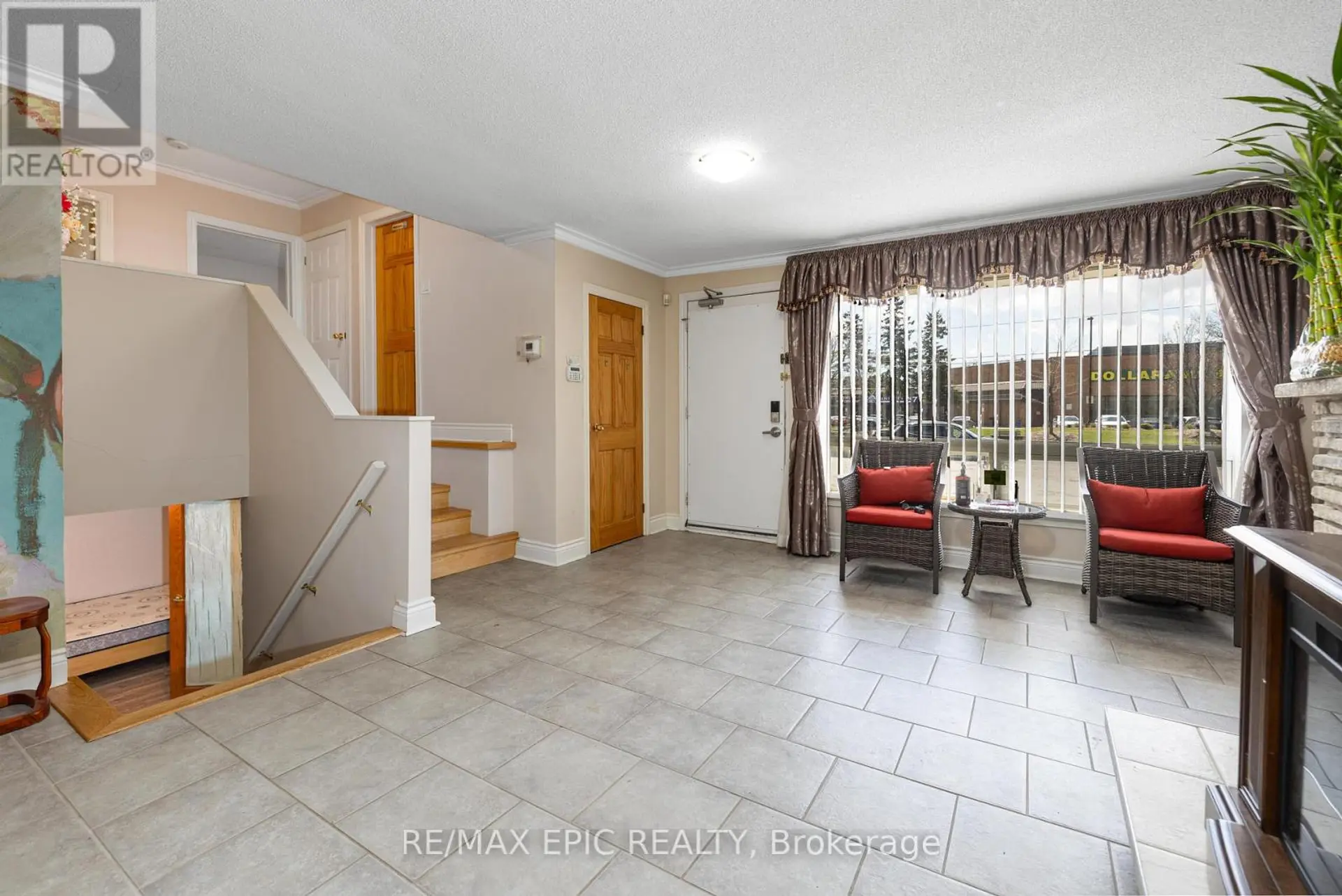 4812 HIGHWAY 7 E - Image 4