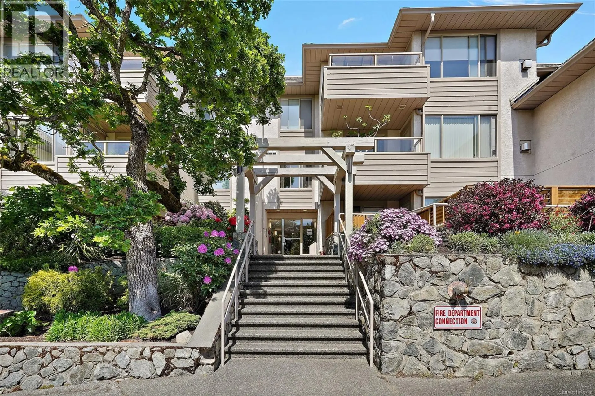 Property at #306 3400 Quadra St, Saanich, BC