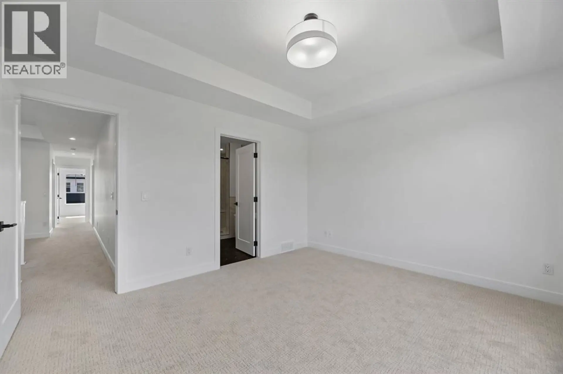 135 Walgrove Bay SE - Image 12
