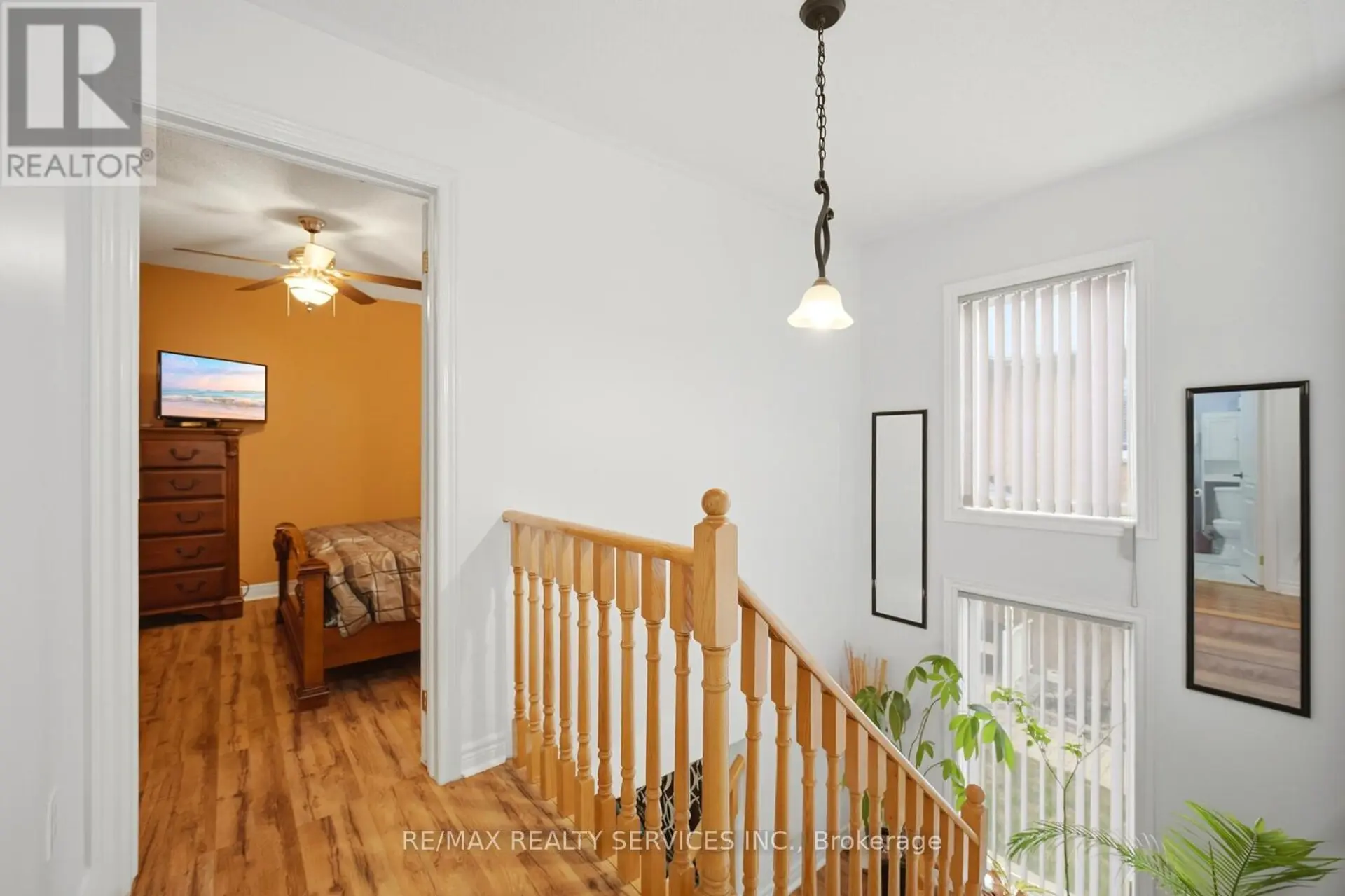 79 PRESSED BRICK DRIVE - Image 15