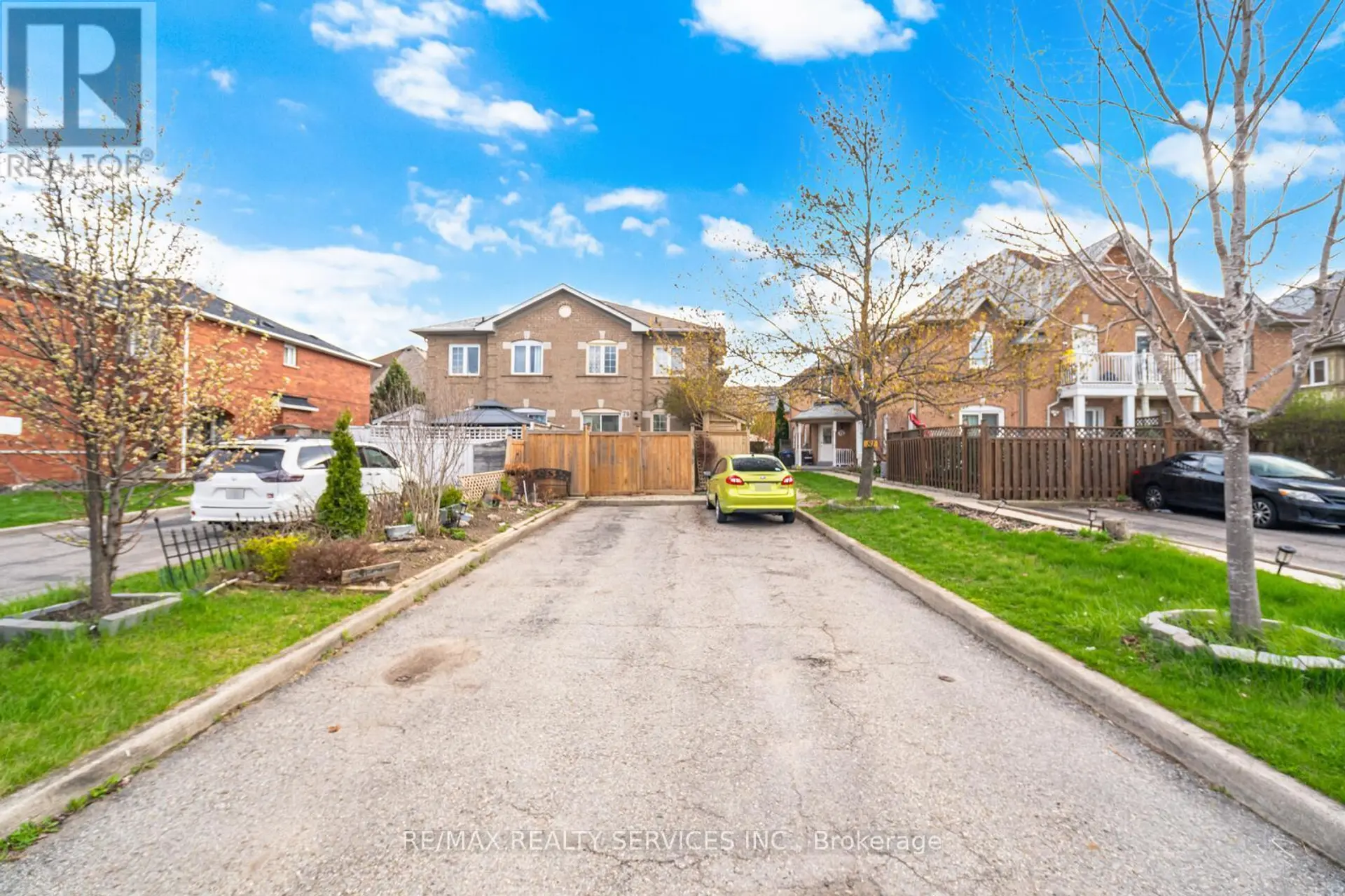 79 PRESSED BRICK DRIVE - Image 2