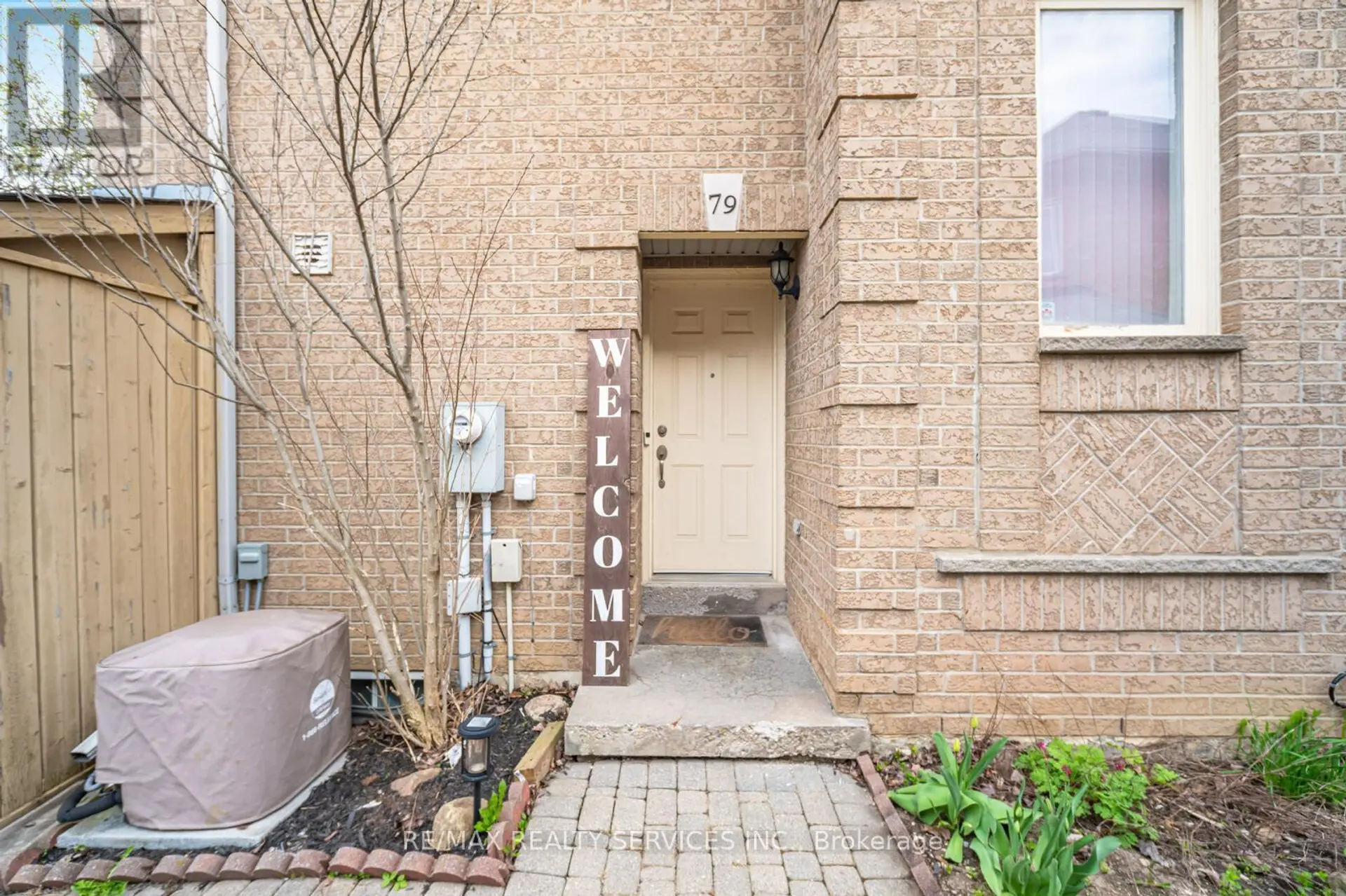79 PRESSED BRICK DRIVE - Image 4