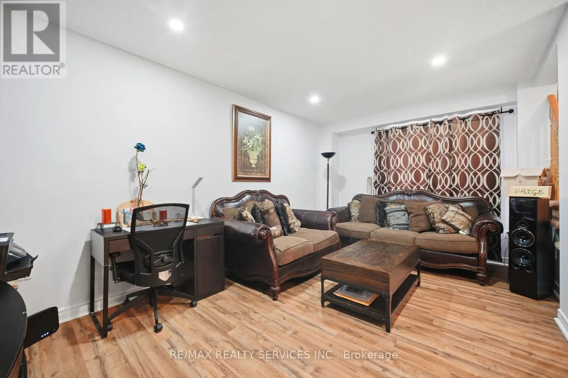 79 PRESSED BRICK DRIVE - Image 5