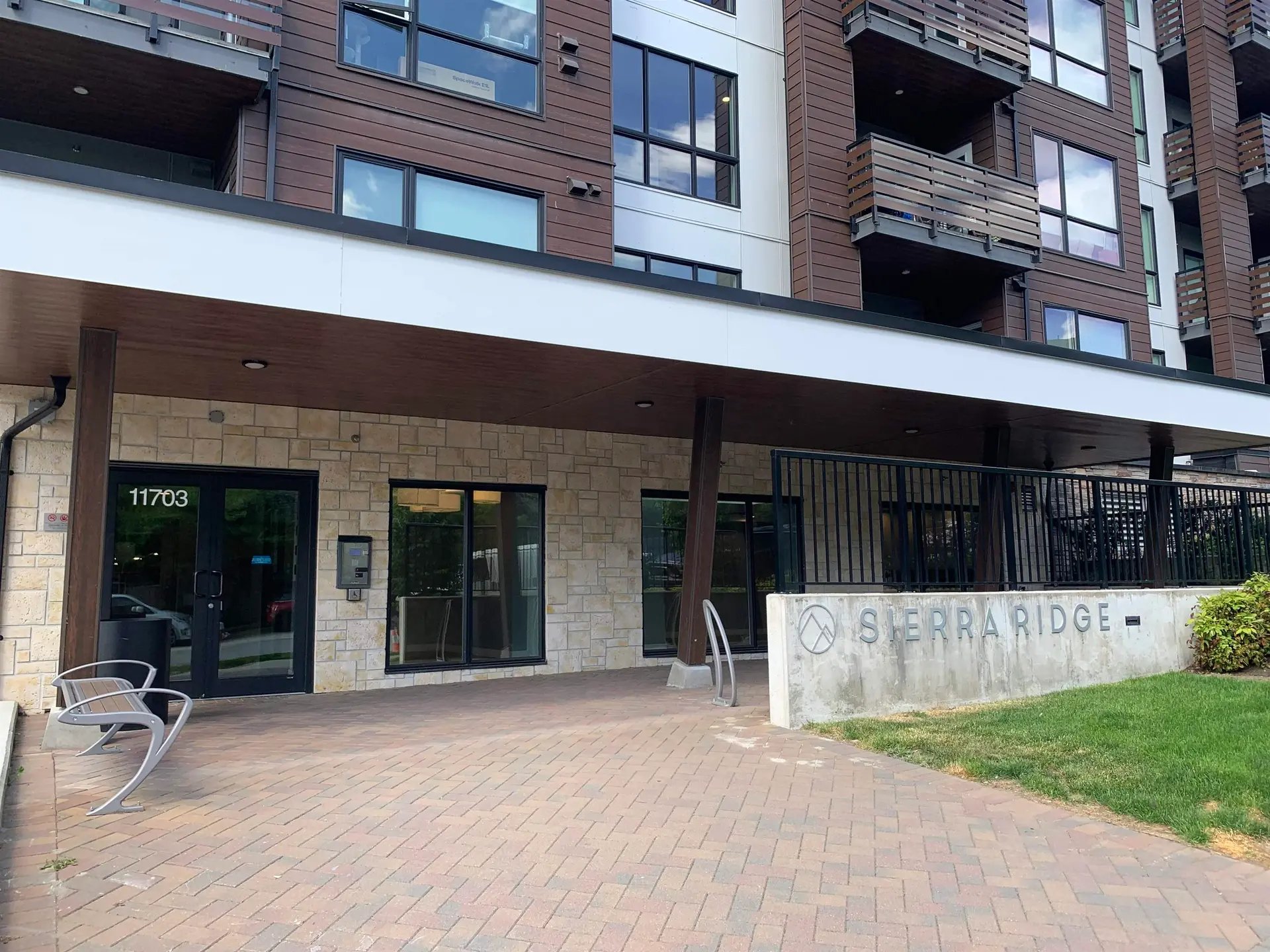 #408 11703 Fraser Street - Image 12