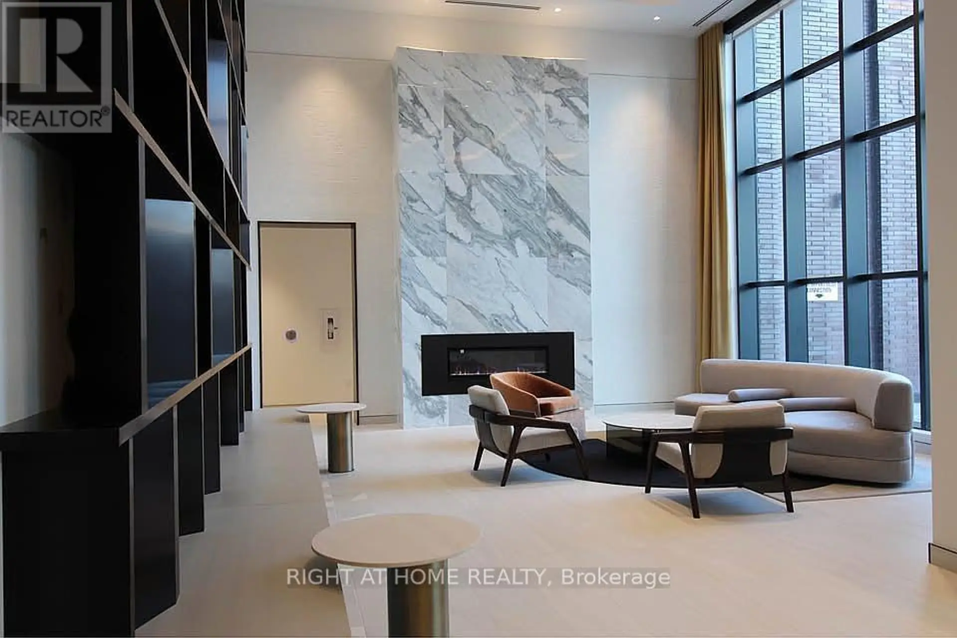 #1606 130 RIVER STREET - Image 1