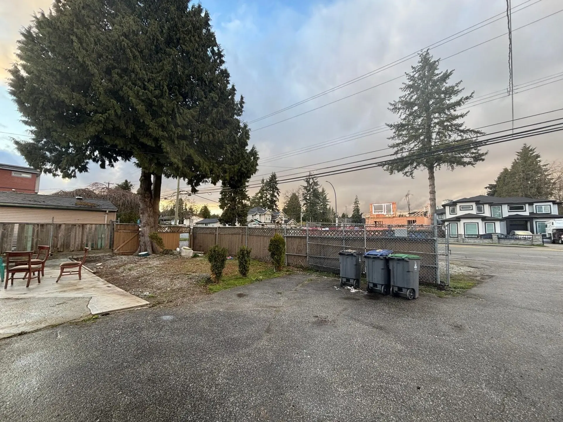 13370 96 Avenue - Image 2