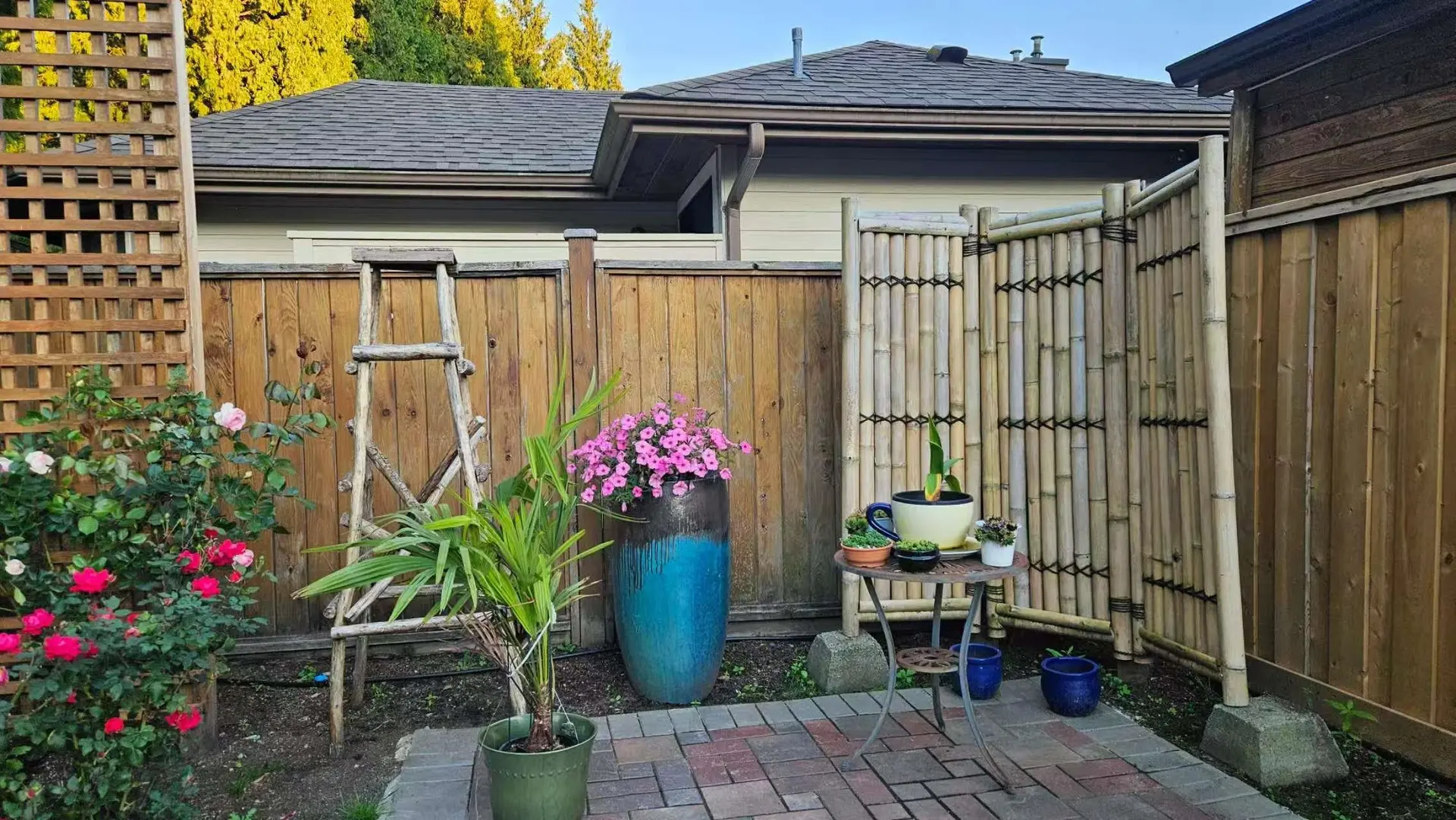 1898 Southmere Crescent - Image 3