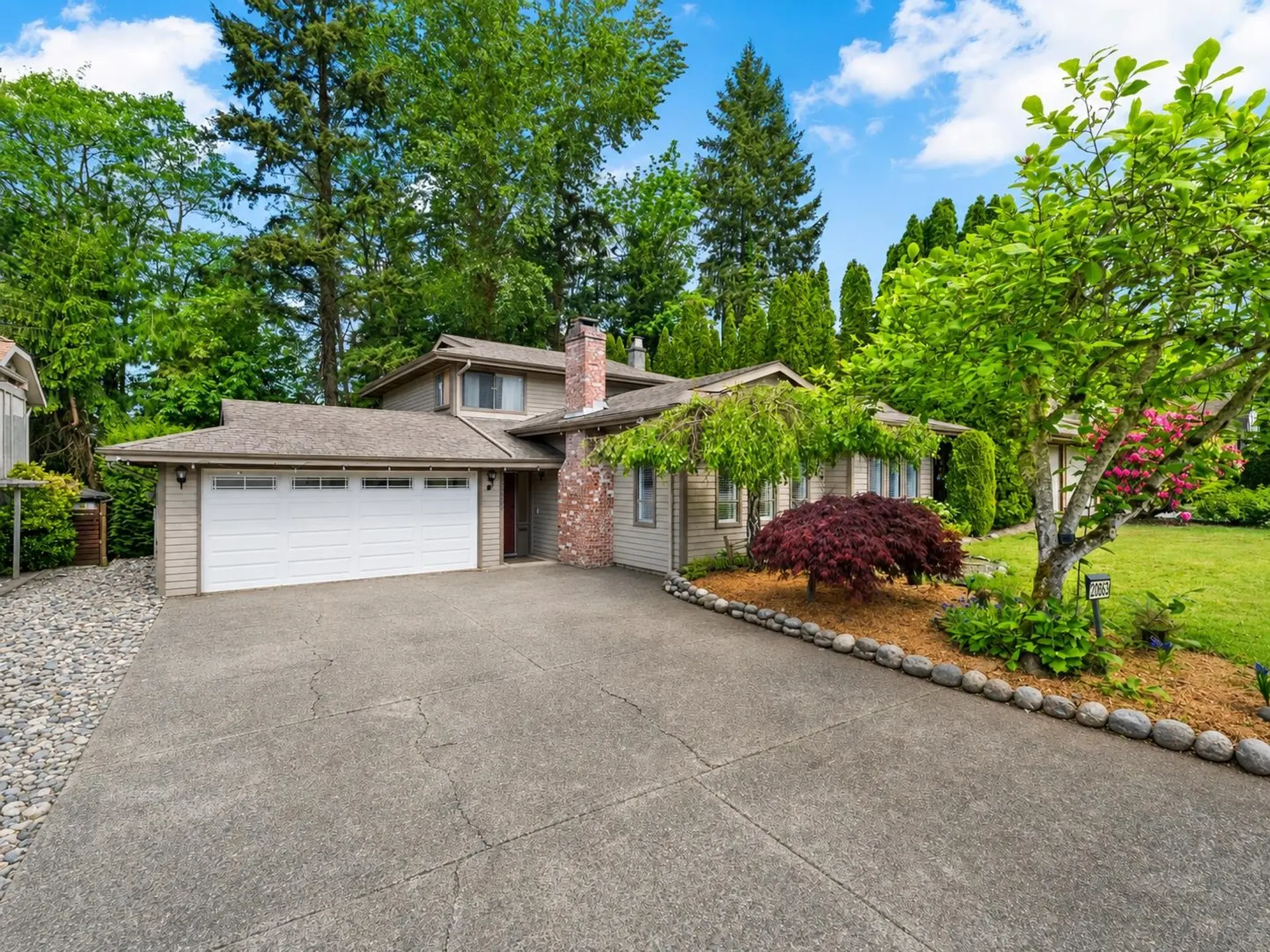 Property at 20863 47 Avenue, Langley, BC