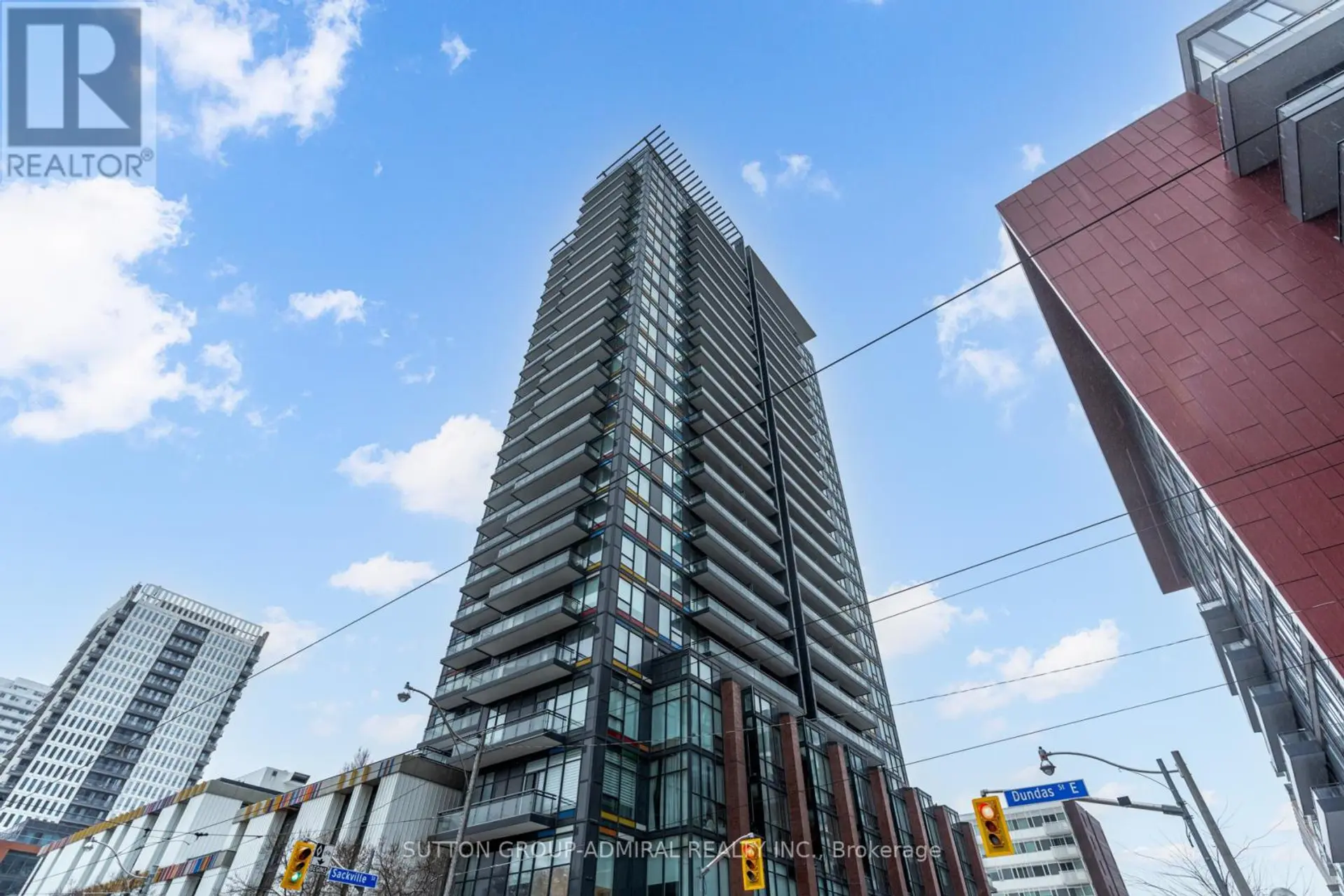#PH2606 225 SACKVILLE STREET - Image 1