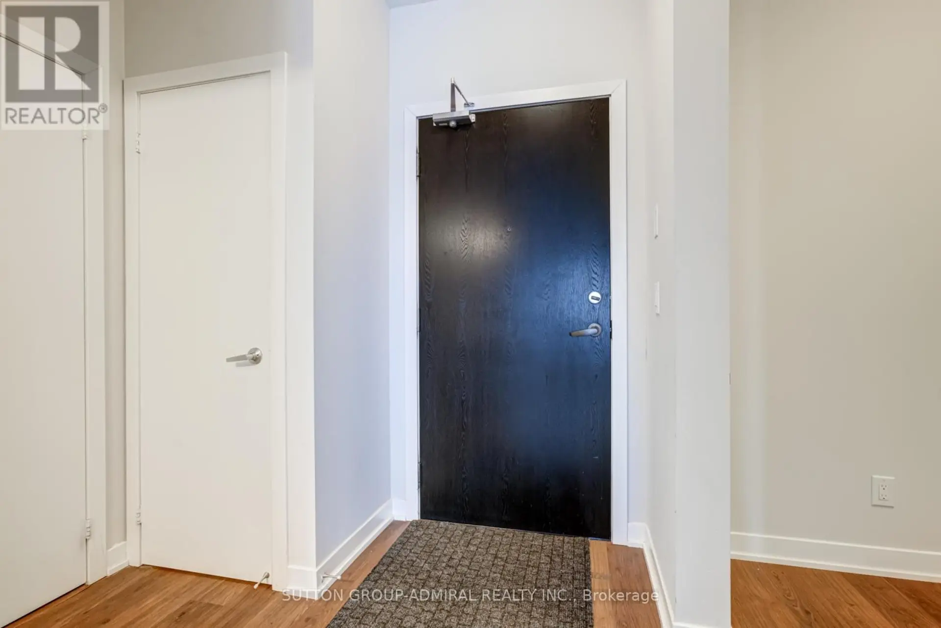 #PH2606 225 SACKVILLE STREET - Image 12