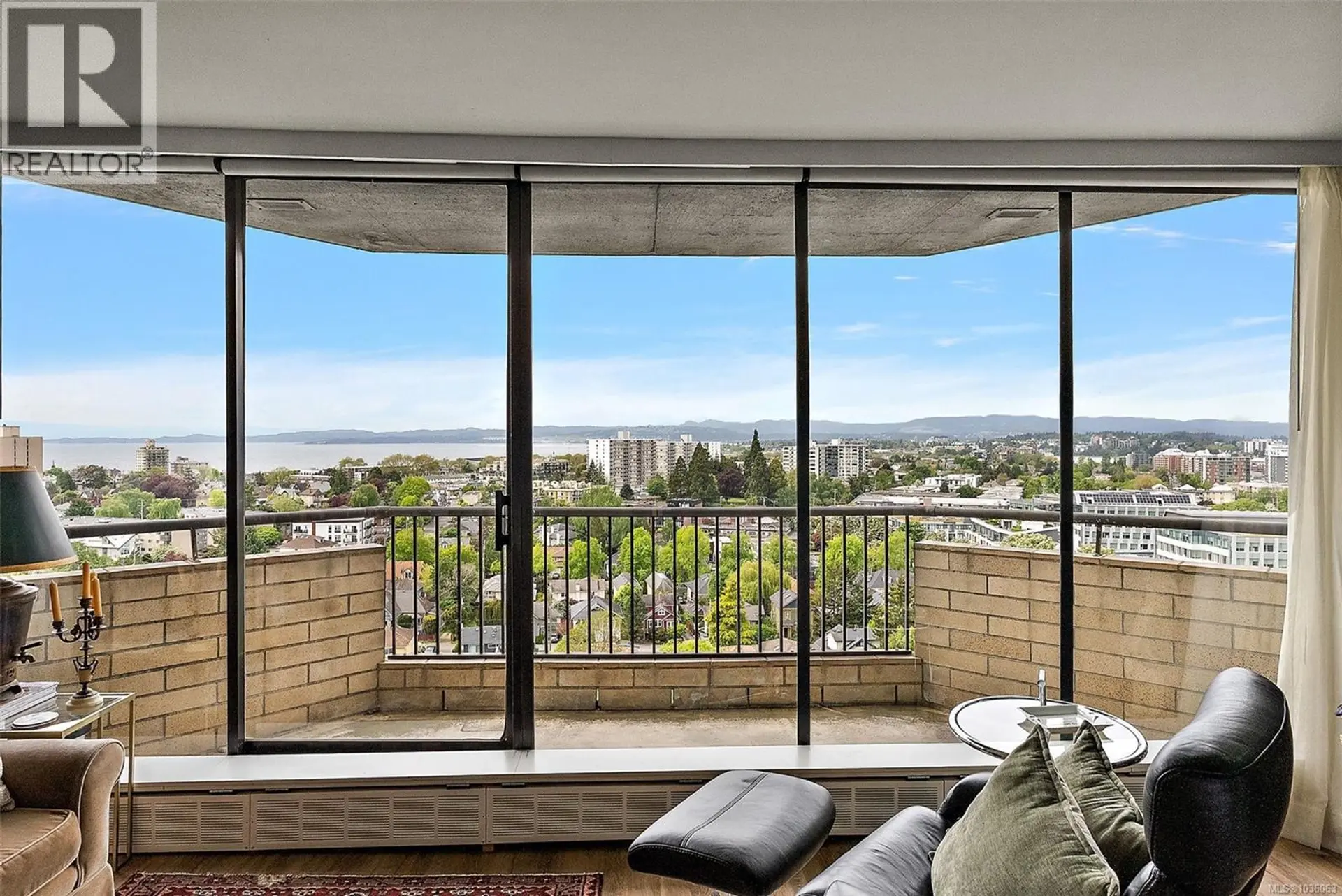 Property at #1503 620 Toronto St, Victoria, BC