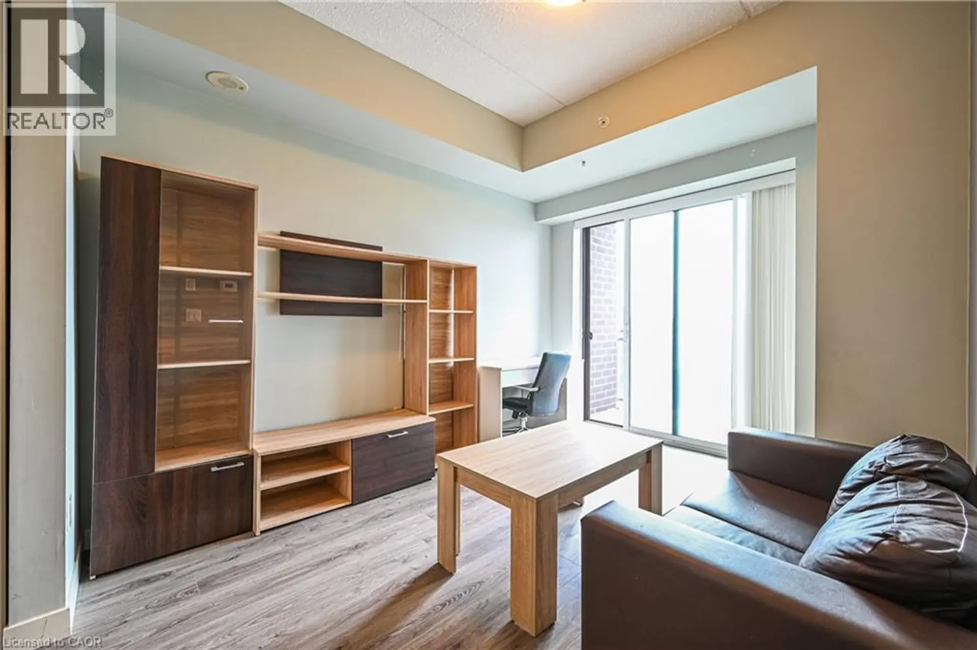 #1009 318 SPRUCE Street - Image 6
