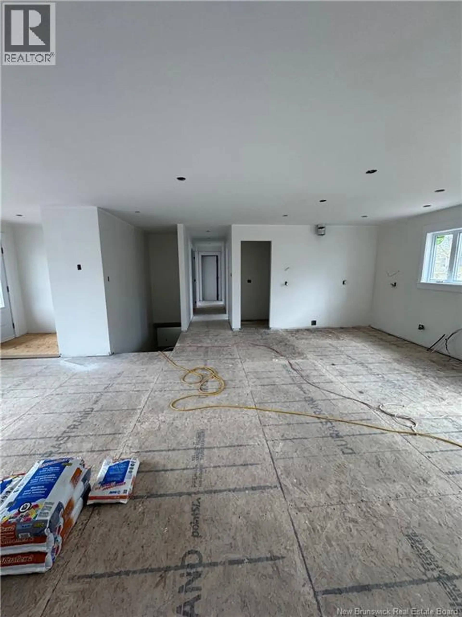 60 Mollins Crescent - Image 3