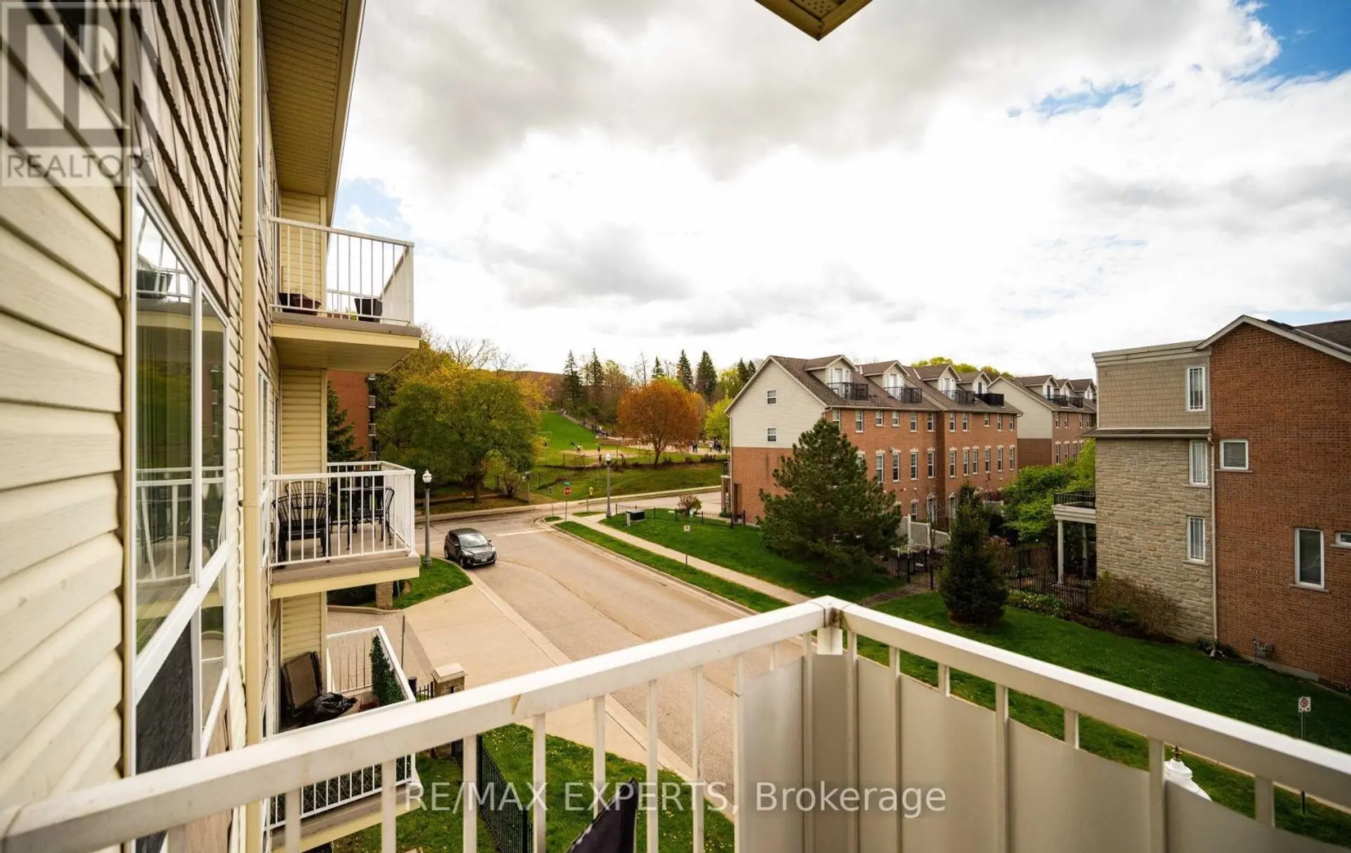 #319 8 HARRIS STREET - Image 17