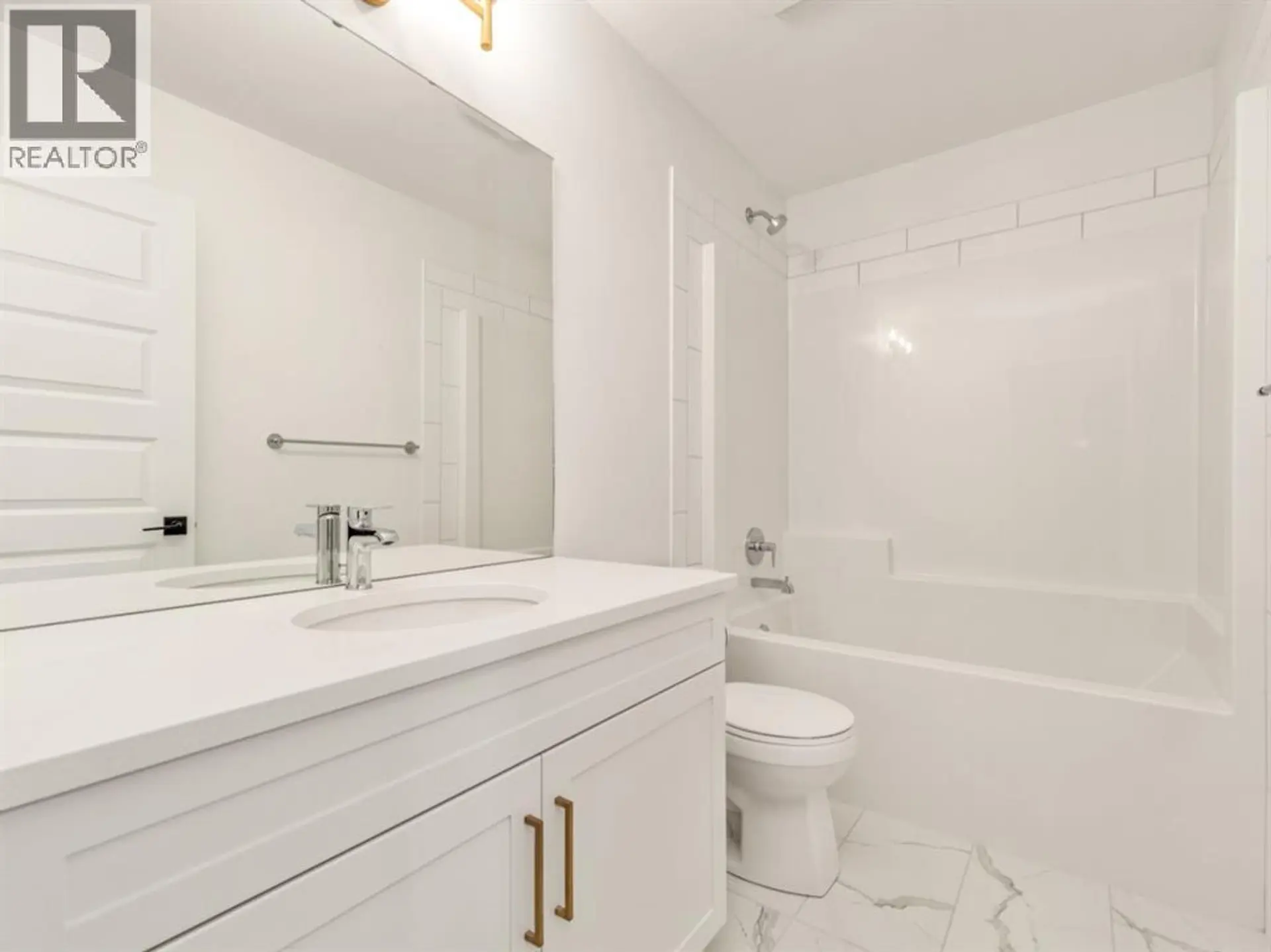 742 Violet Place W - Image 11