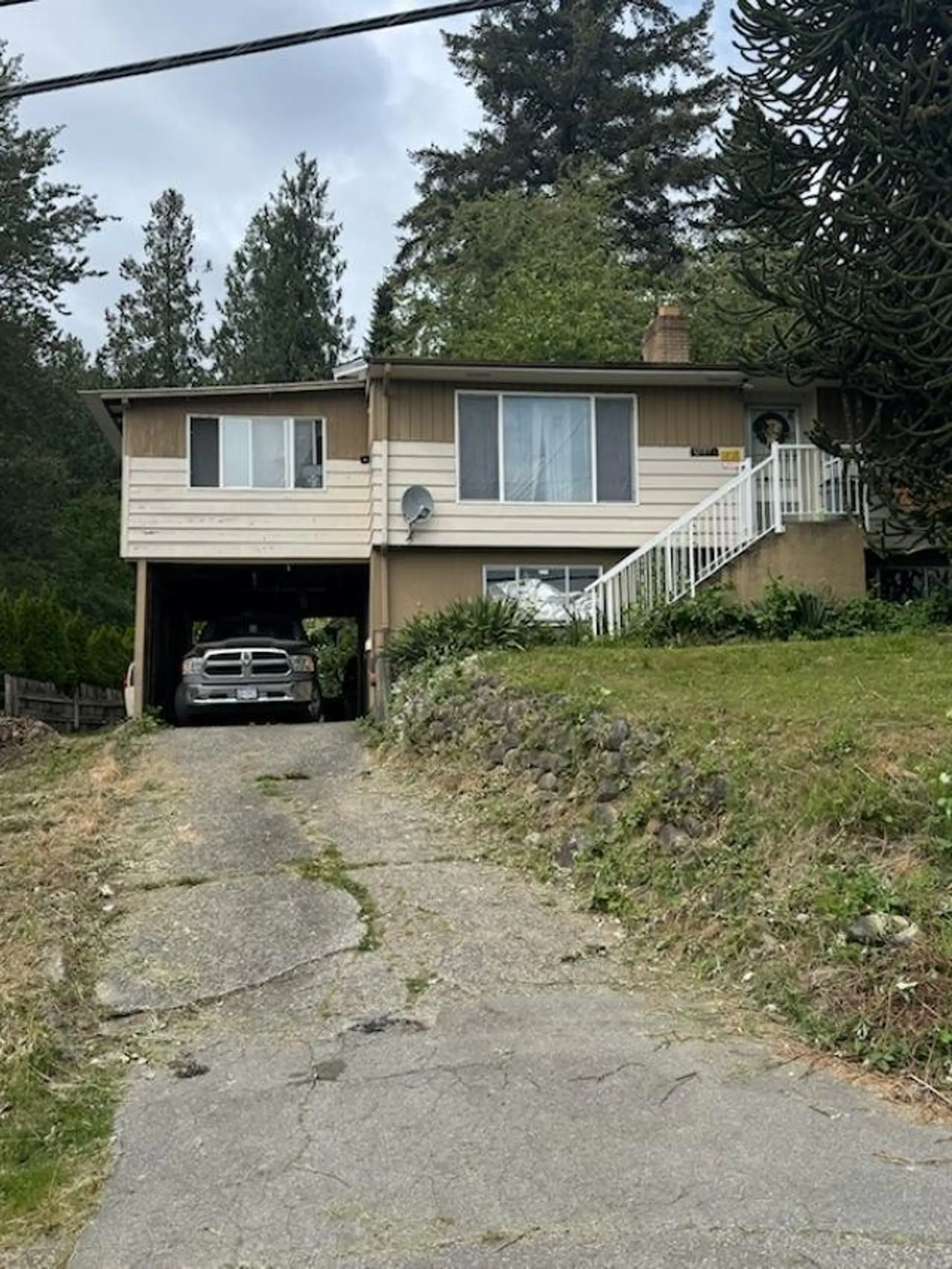 32717 Fraser Crescent - Image 1
