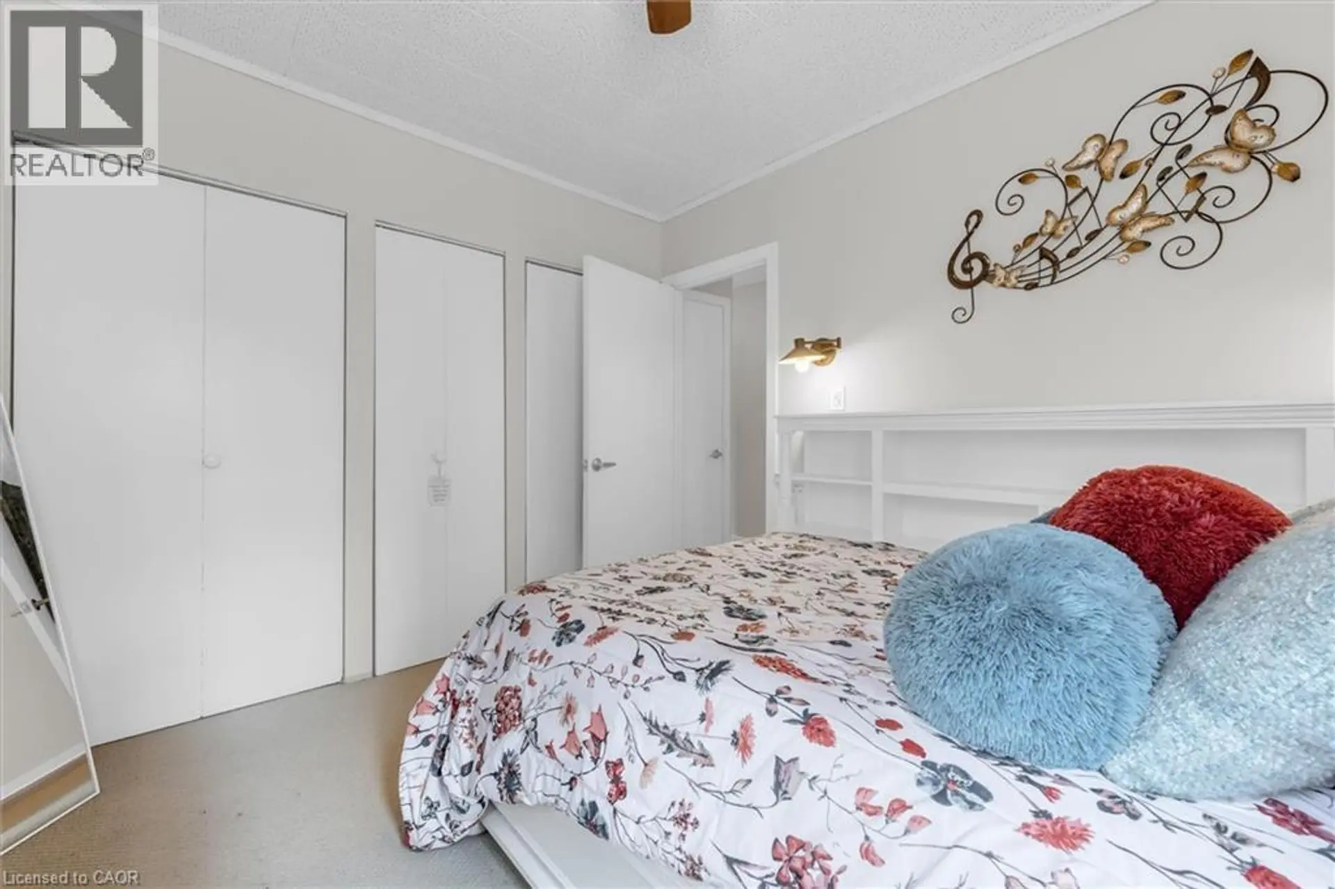 #14 4 ROBINSON Street - Image 13