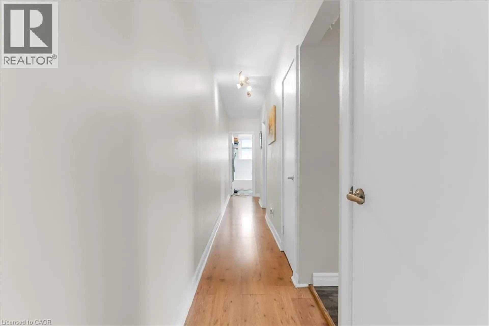 #14 4 ROBINSON Street - Image 6