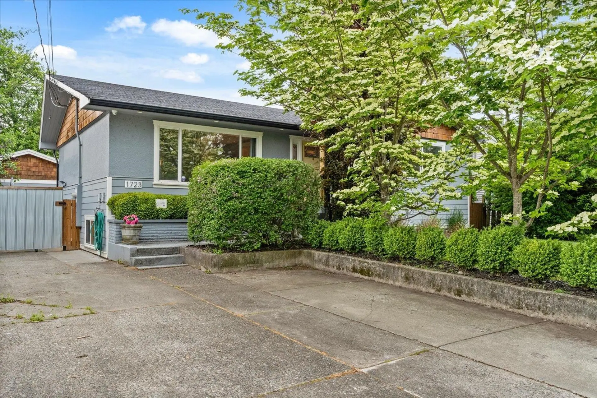 Property at 1723 Agassiz Avenue, Agassiz, BC