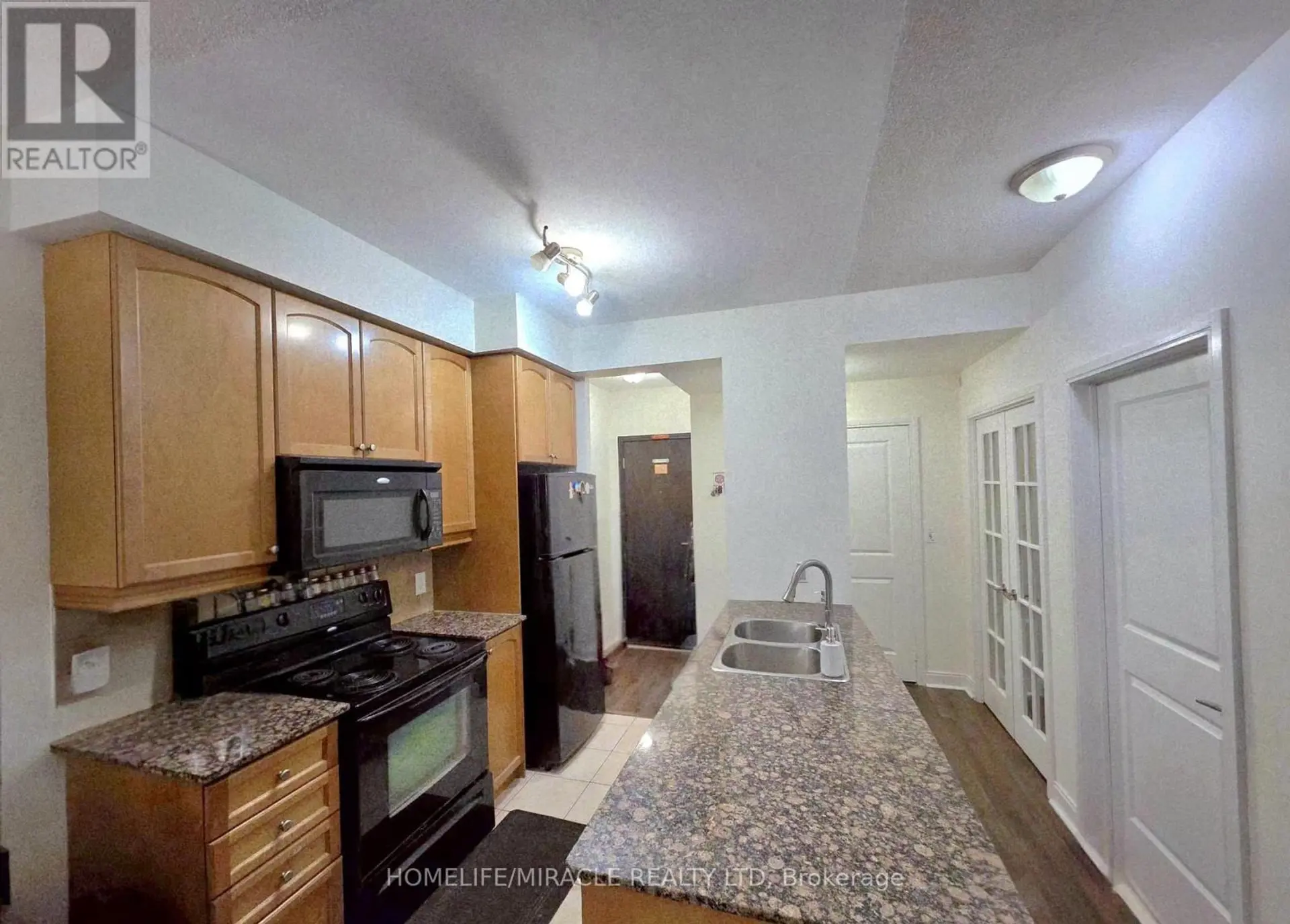 #801 80 ABSOLUTE AVENUE - Image 11