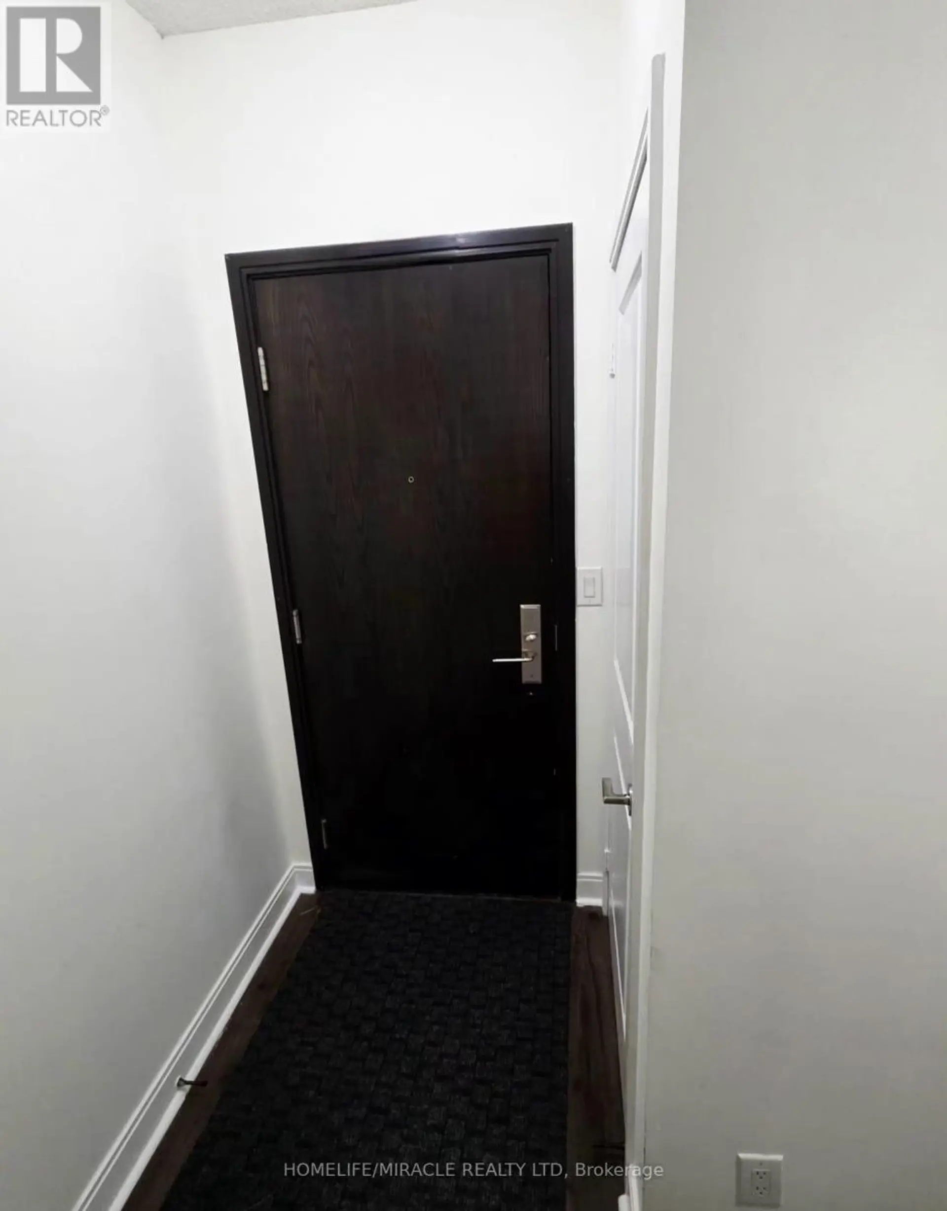 #801 80 ABSOLUTE AVENUE - Image 2