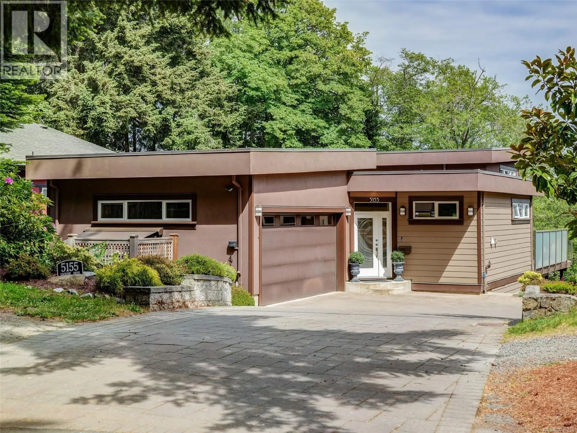 Property at 5155 Lochside Dr, Saanich, BC