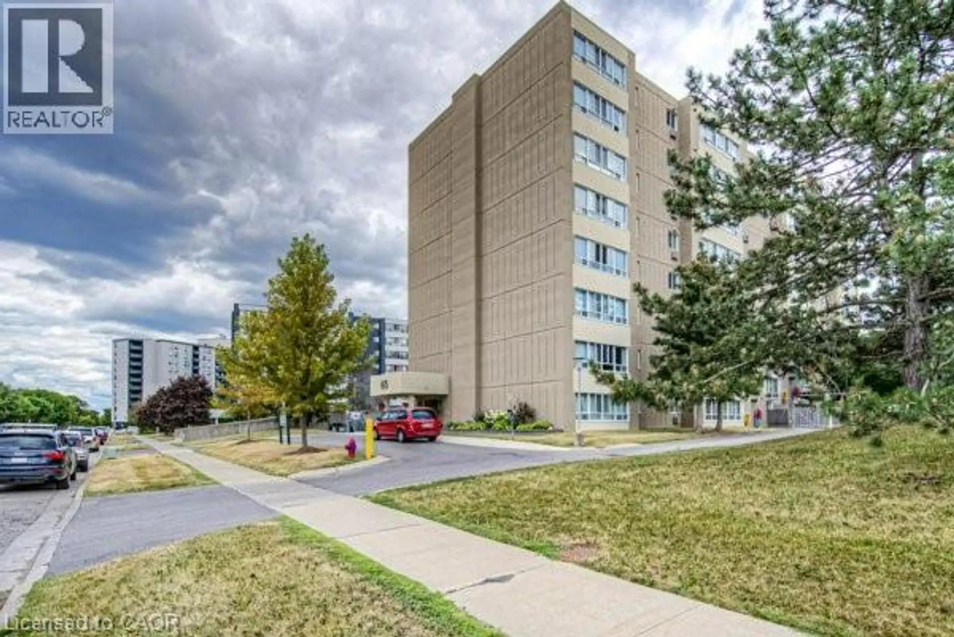 #204 65 HIGHLAND Crescent - Image 16