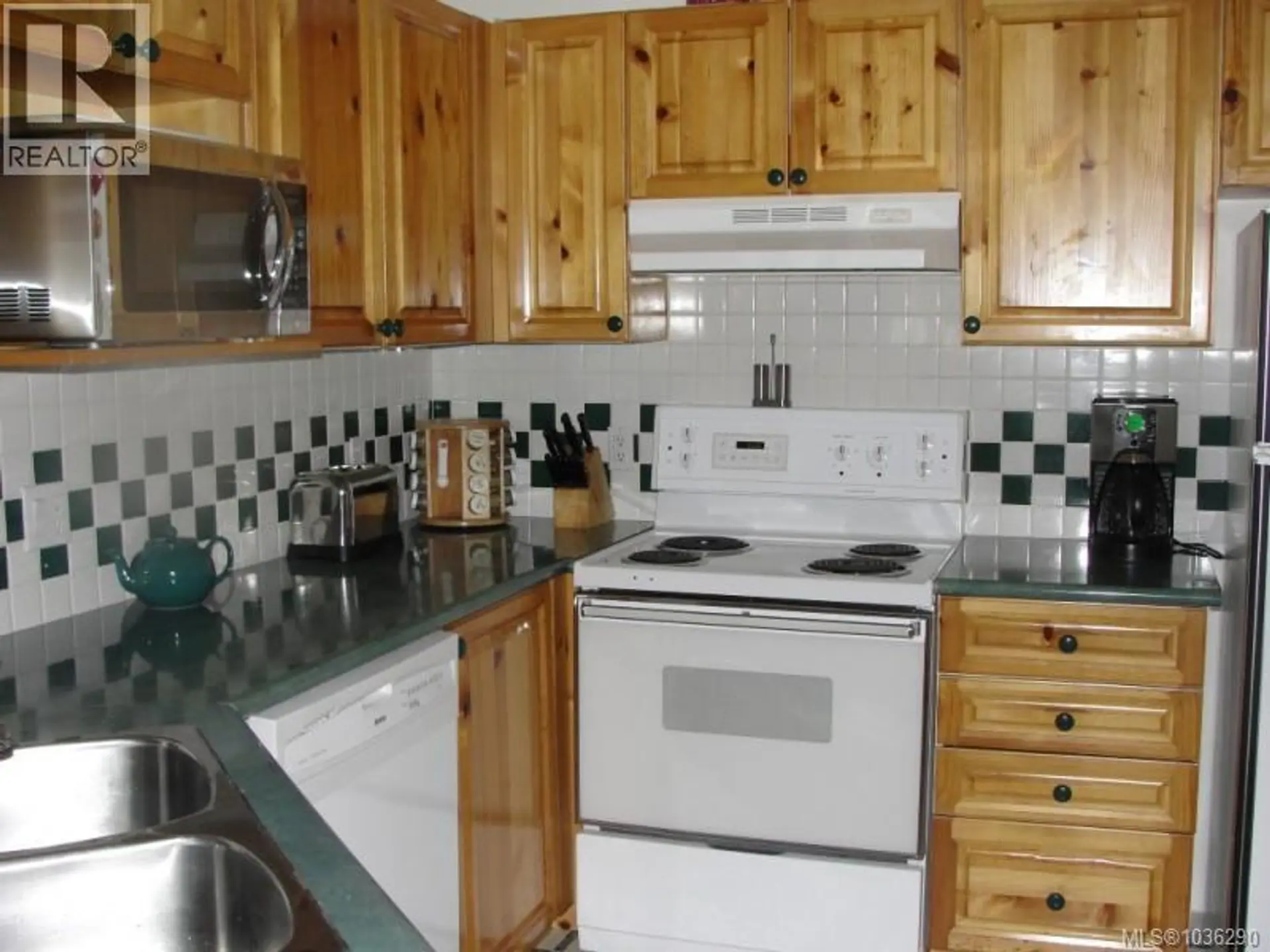 #217 1320 Henry Rd - Image 3