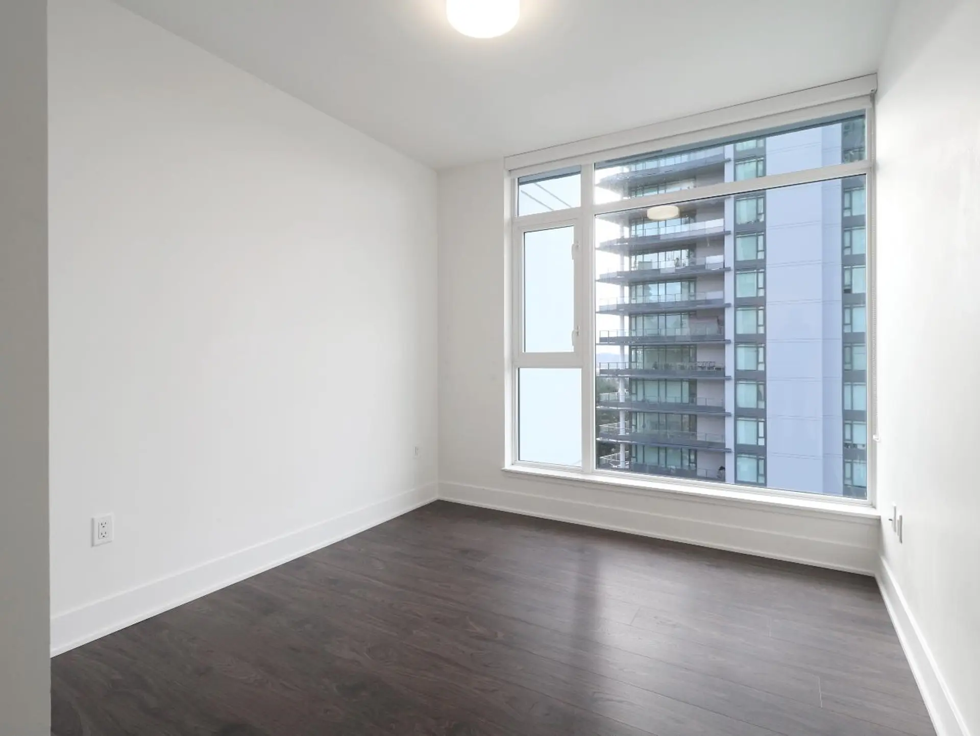 #807 450 Westview Street - Image 6