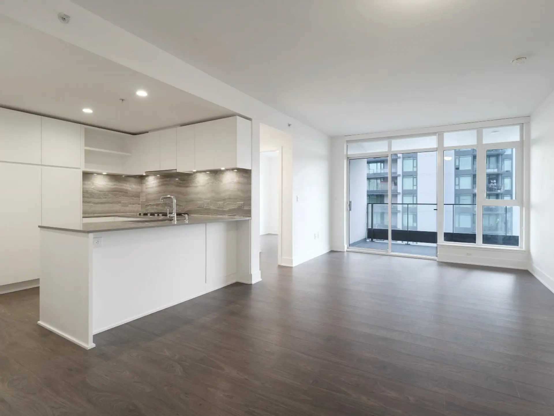 #807 450 Westview Street - Image 9