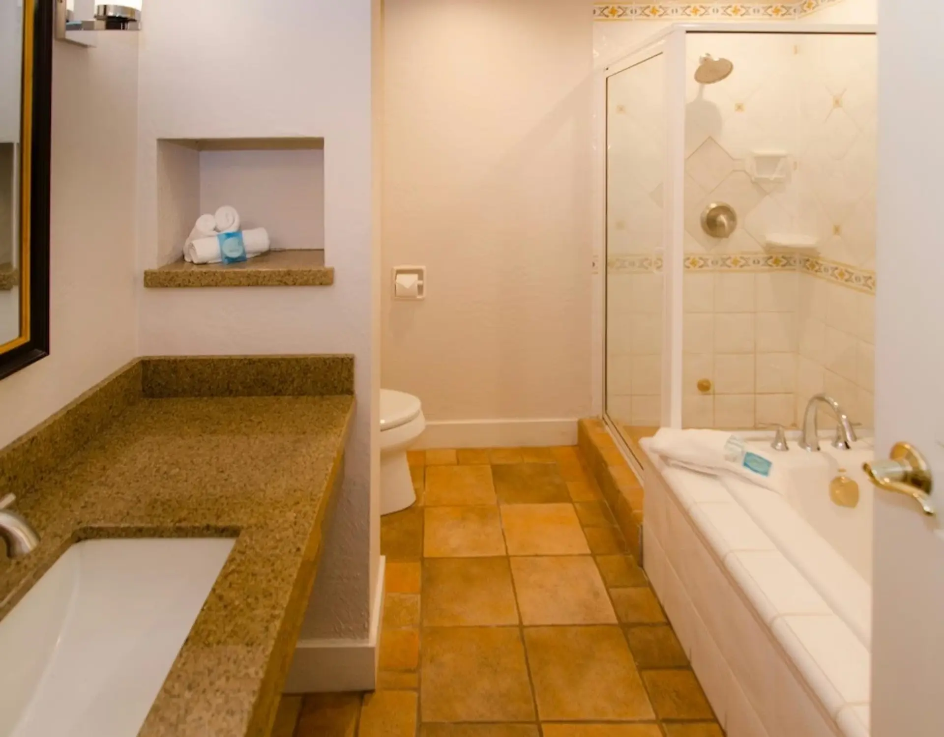 #5- D1 134 Madrona Drive - Image 3