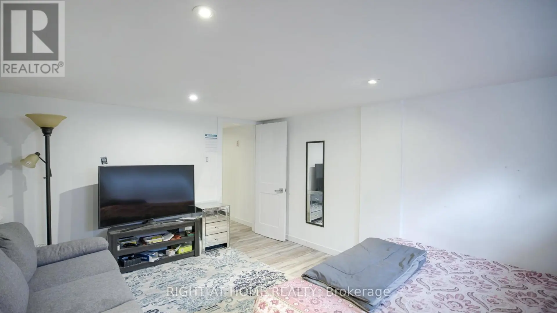 134 DAVID DRIVE - Image 18